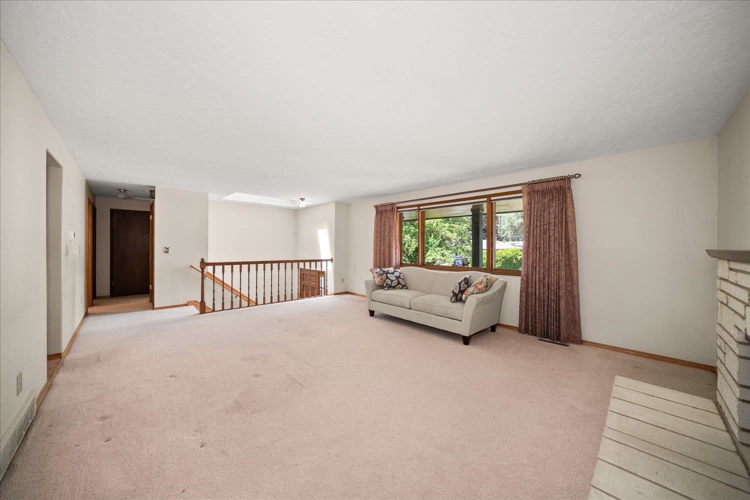 11808 N Madison St - Photo 5