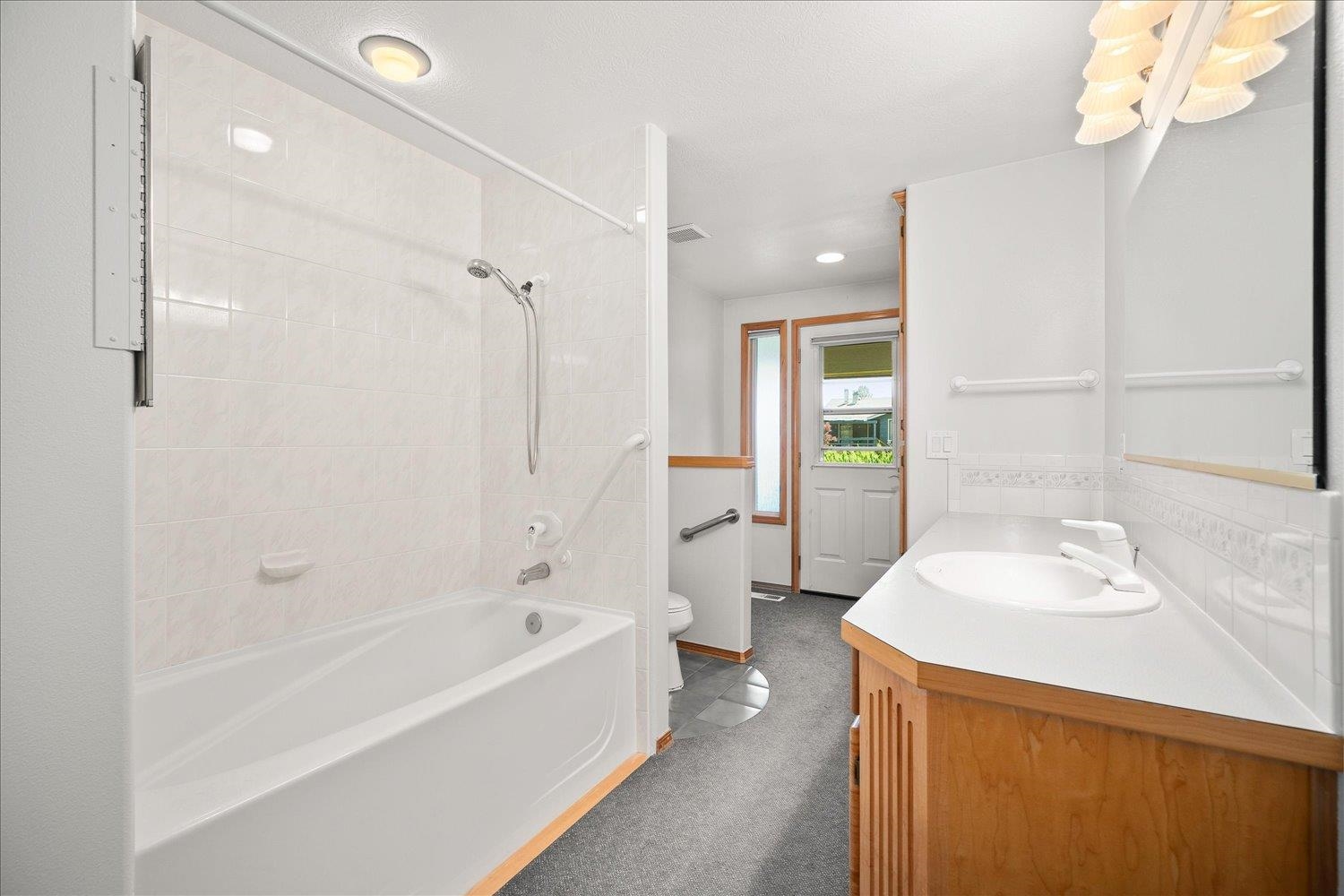 11808 N Madison St - Photo 17