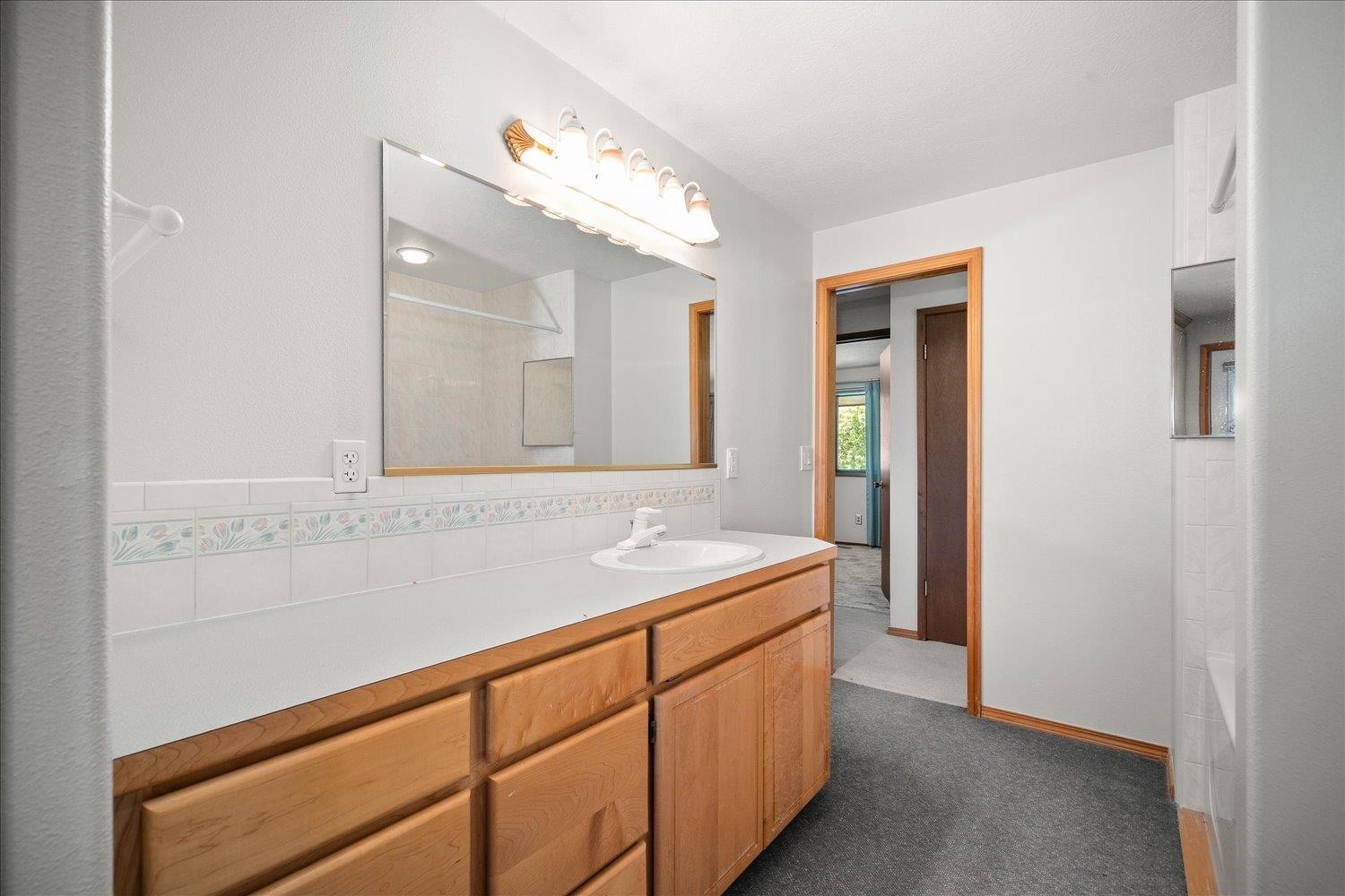 11808 N Madison St - Photo 18