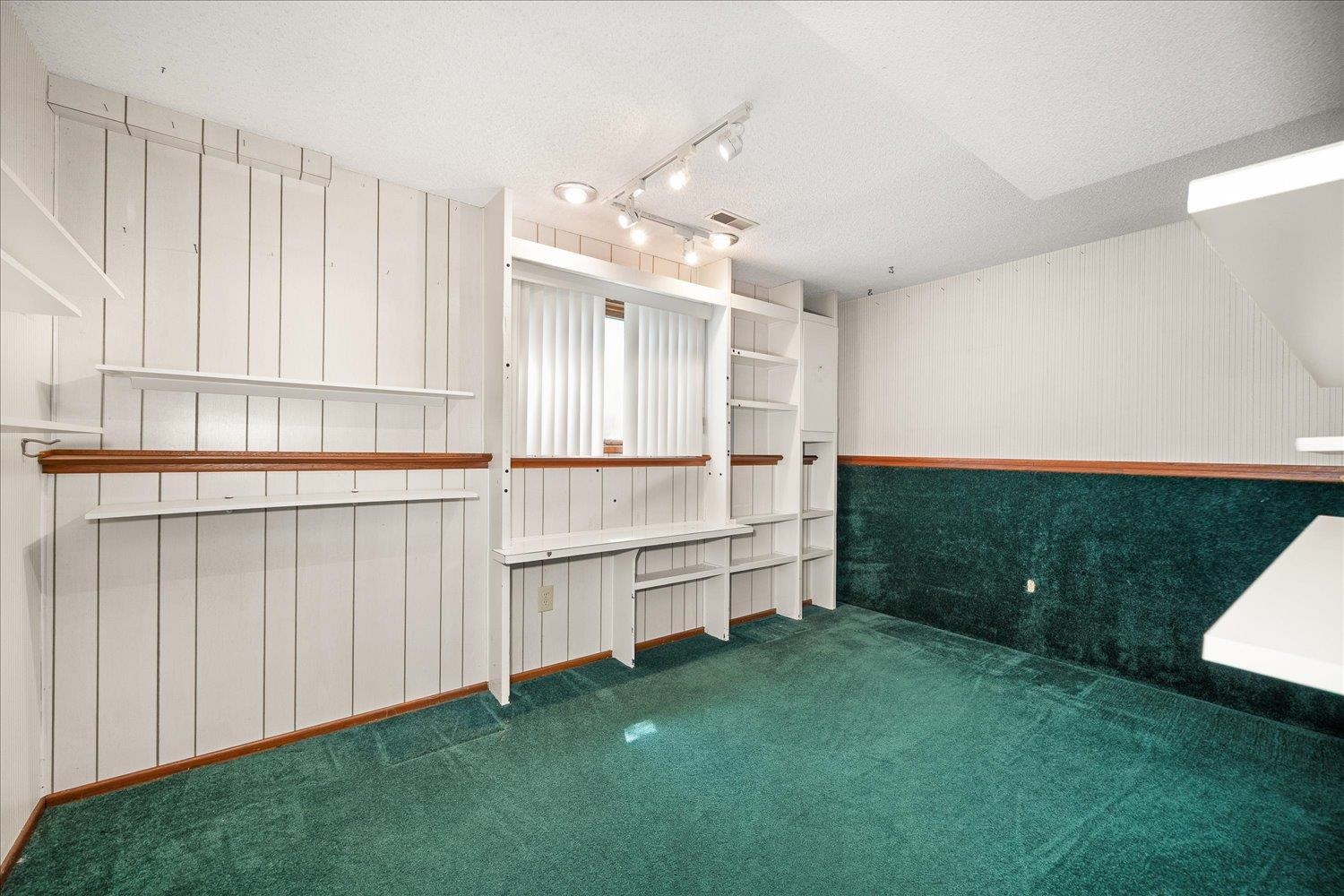 11808 N Madison St - Photo 25