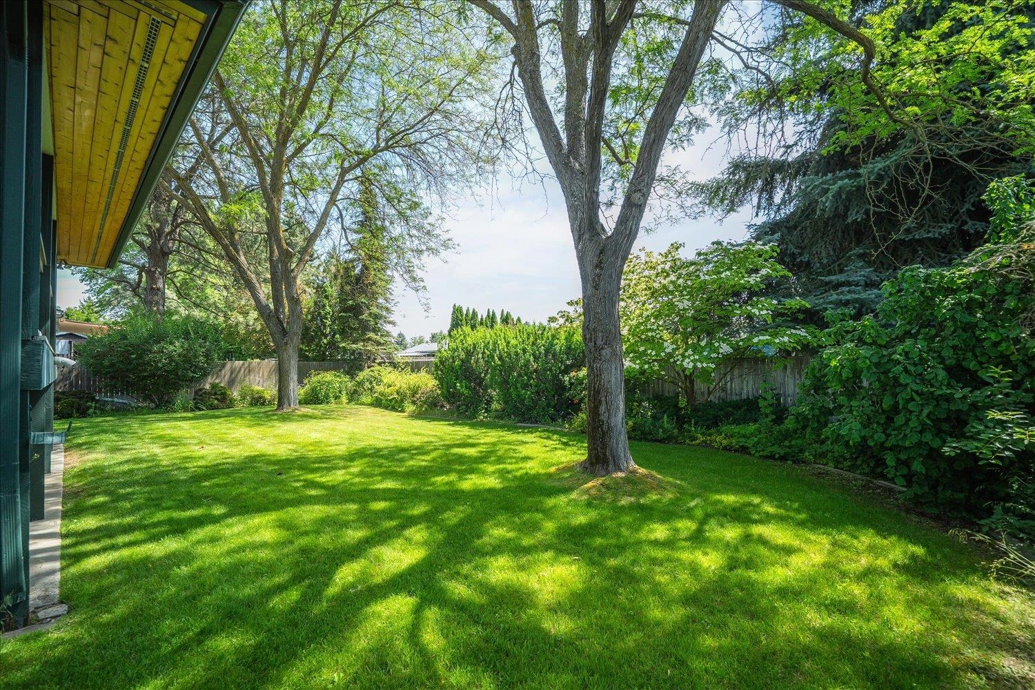 11808 N Madison St - Photo 38