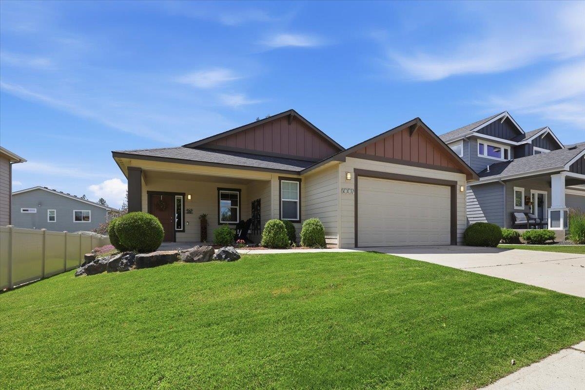 6007 W Melrose Ln - Photo 2