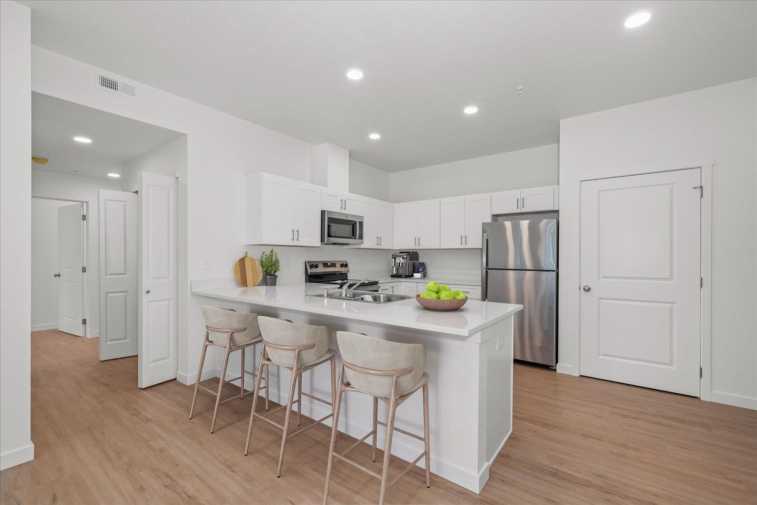 505 E Hawthorne Rd - Photo 5