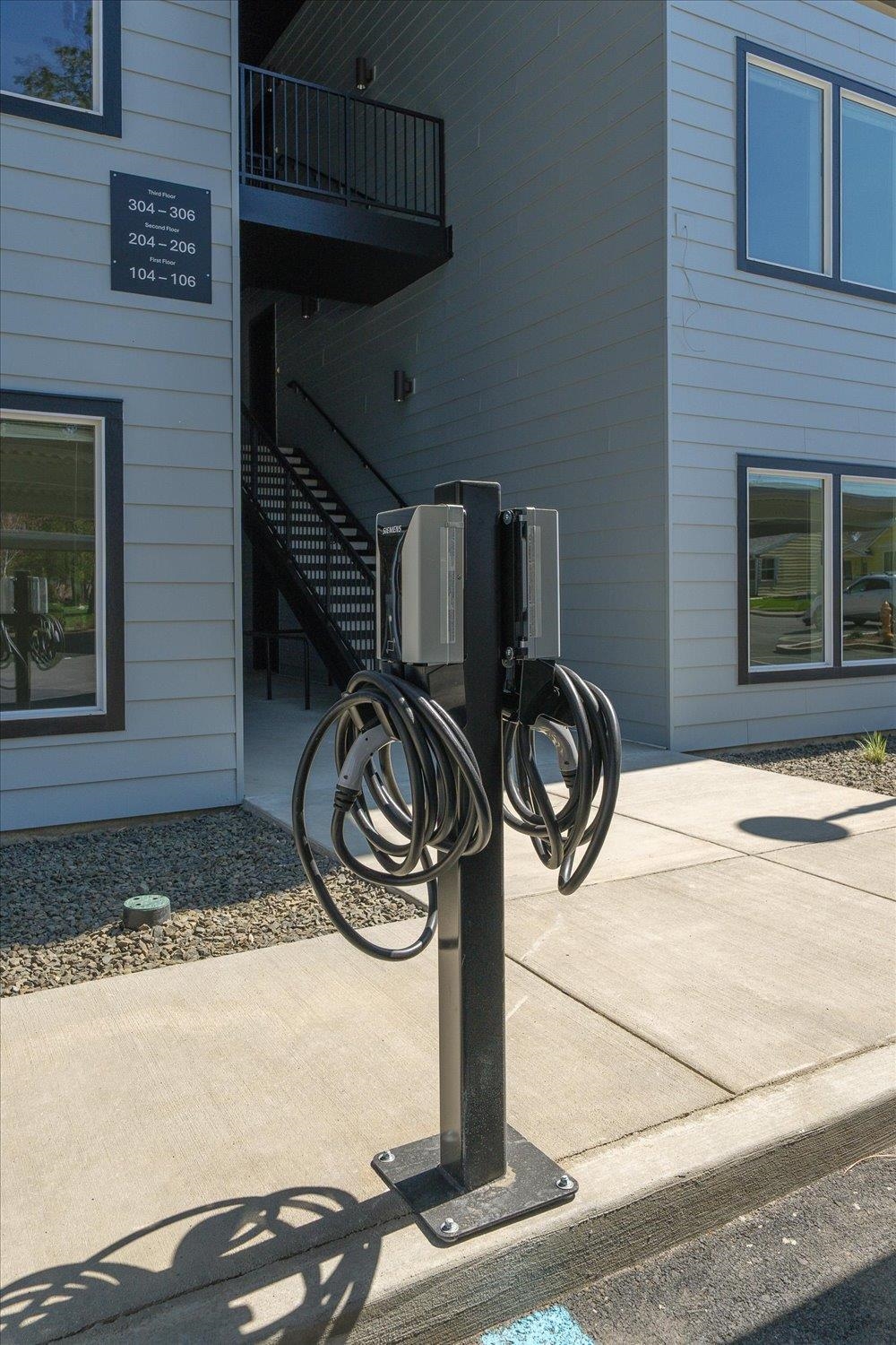 505 E Hawthorne Rd - Photo 17