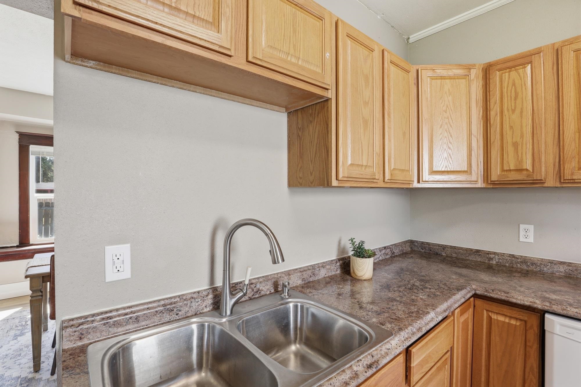 427 E Euclid Ave - Photo 13