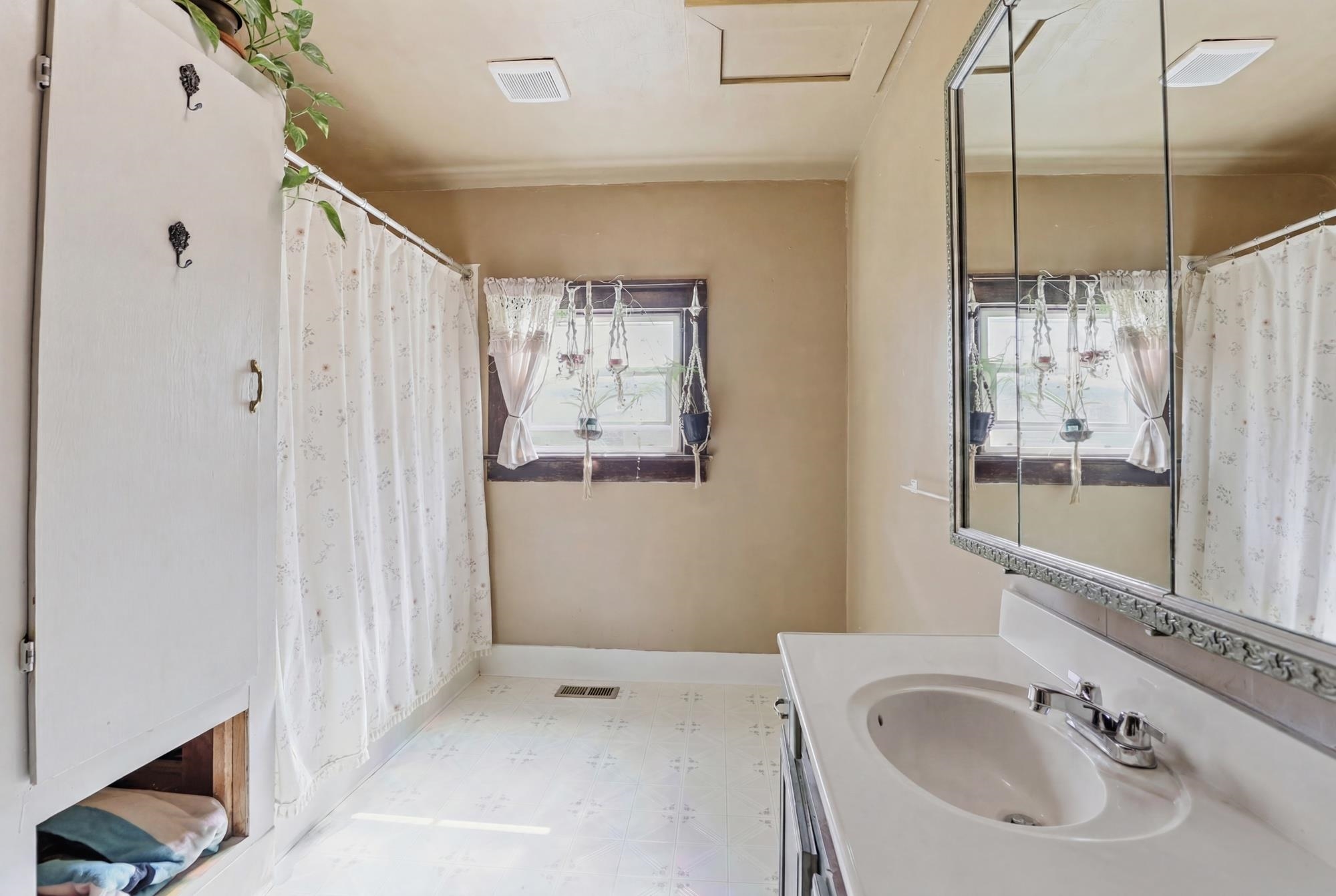 248 S Crosby St - Photo 33