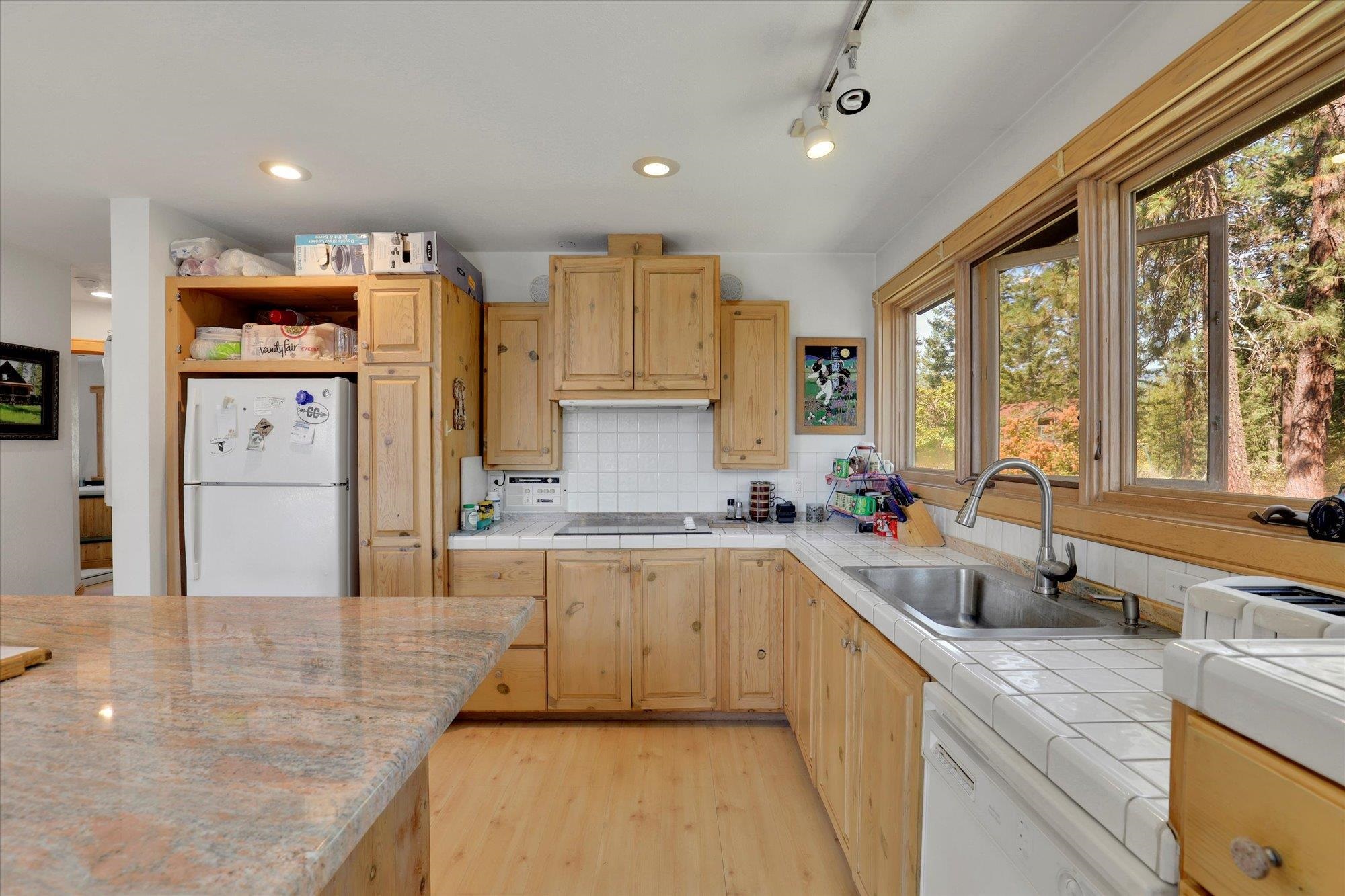 17820 N Forest Ln - Photo 10