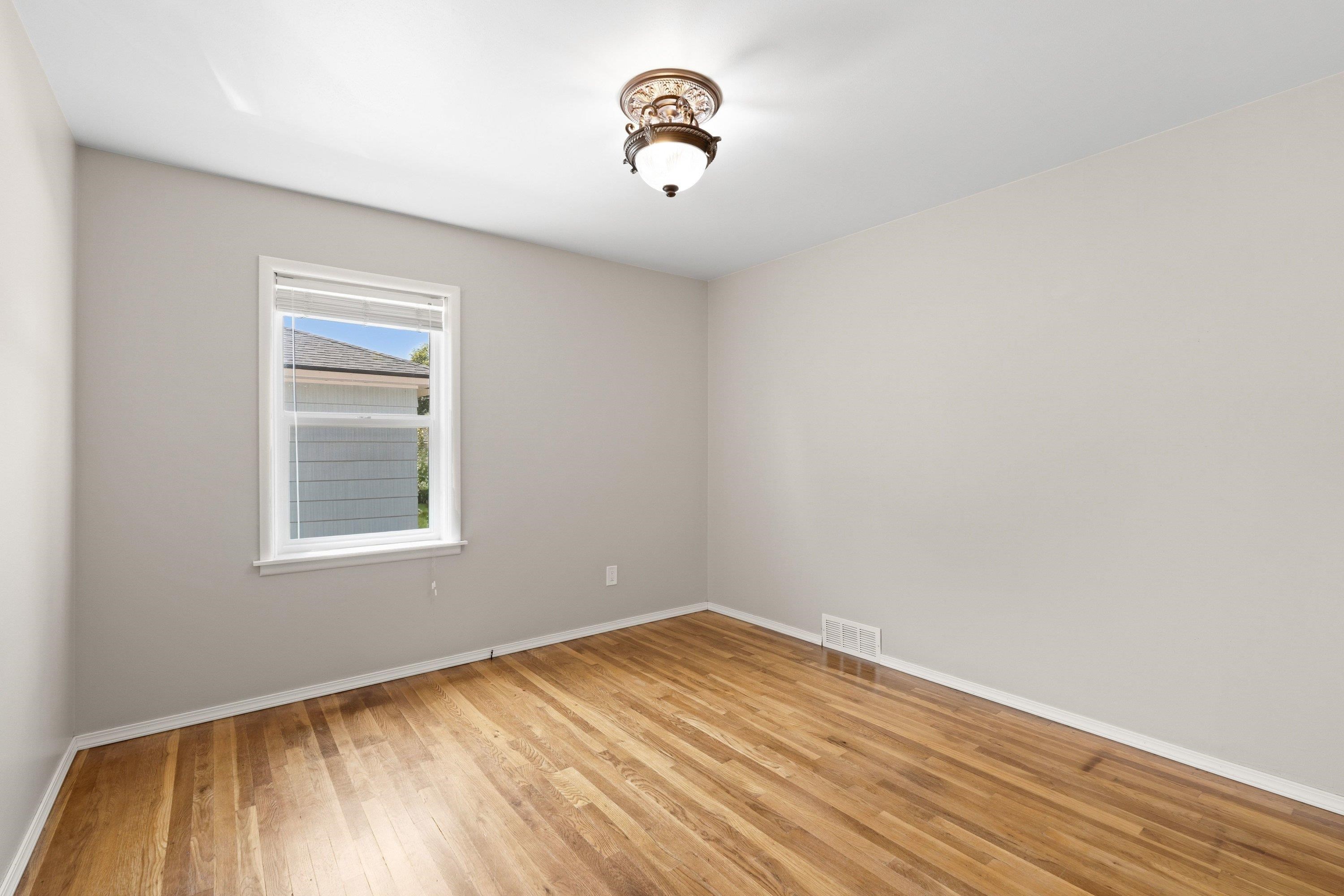 1743 N Altamont St - Photo 19
