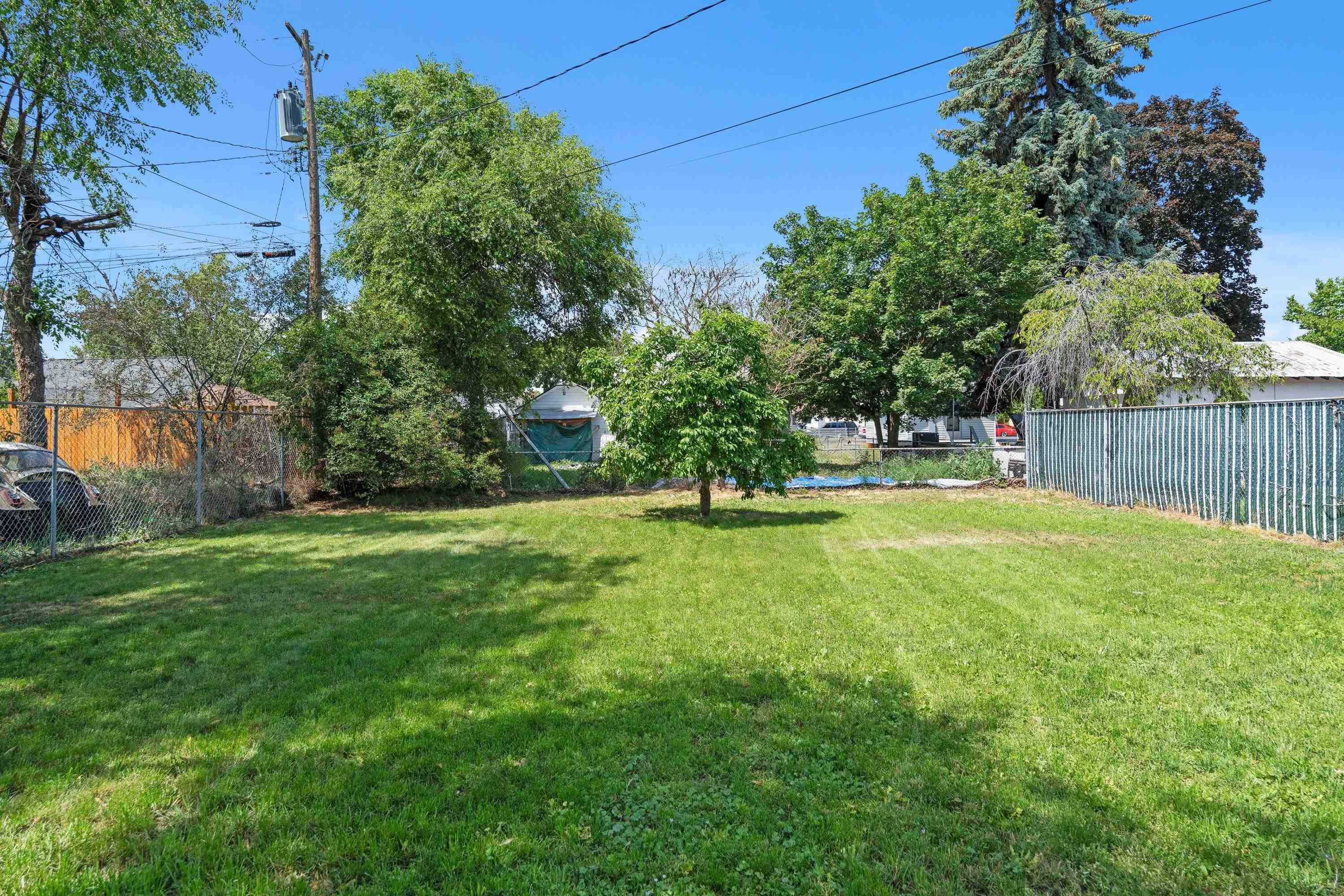 1743 N Altamont St - Photo 32