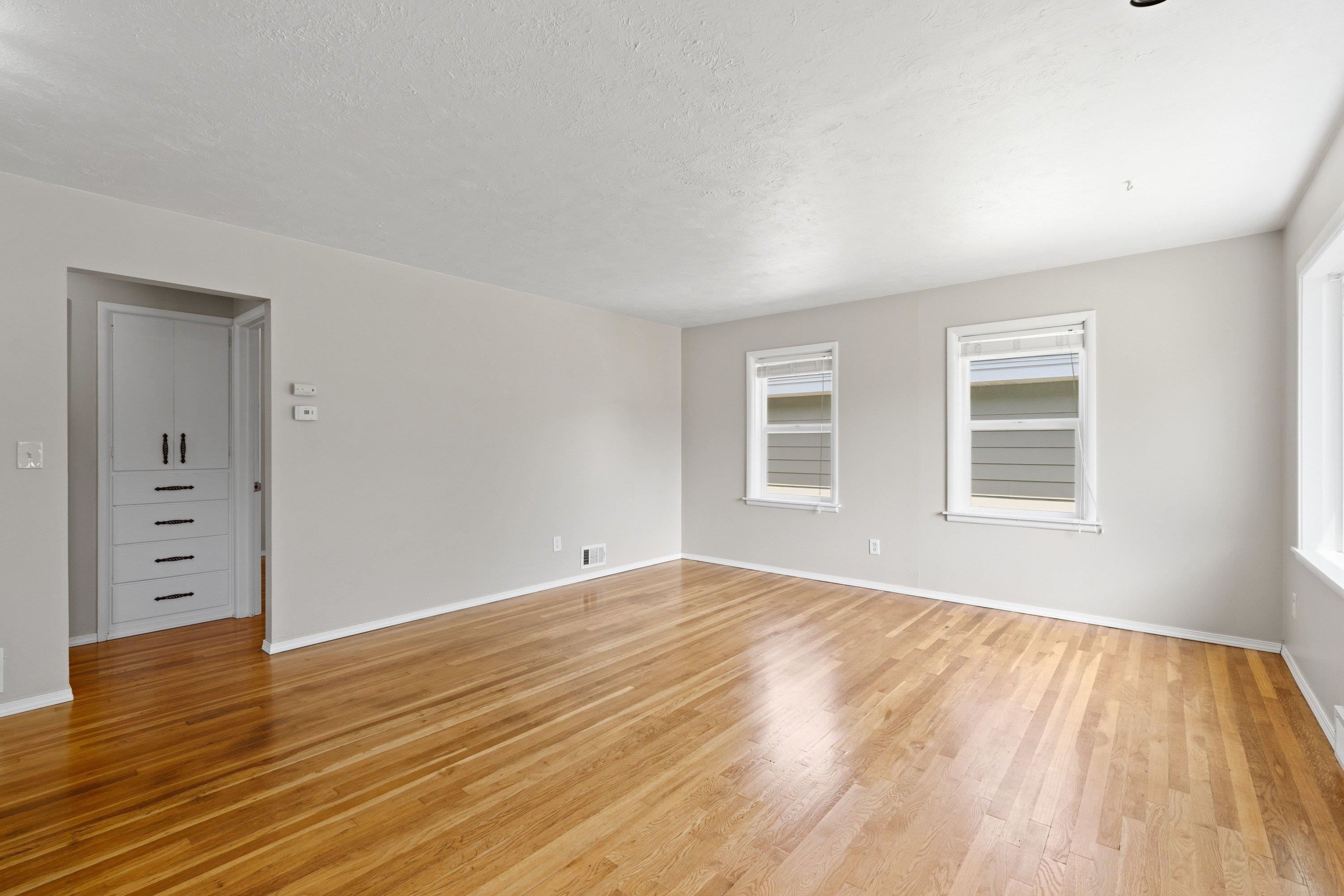 1743 N Altamont St - Photo 5