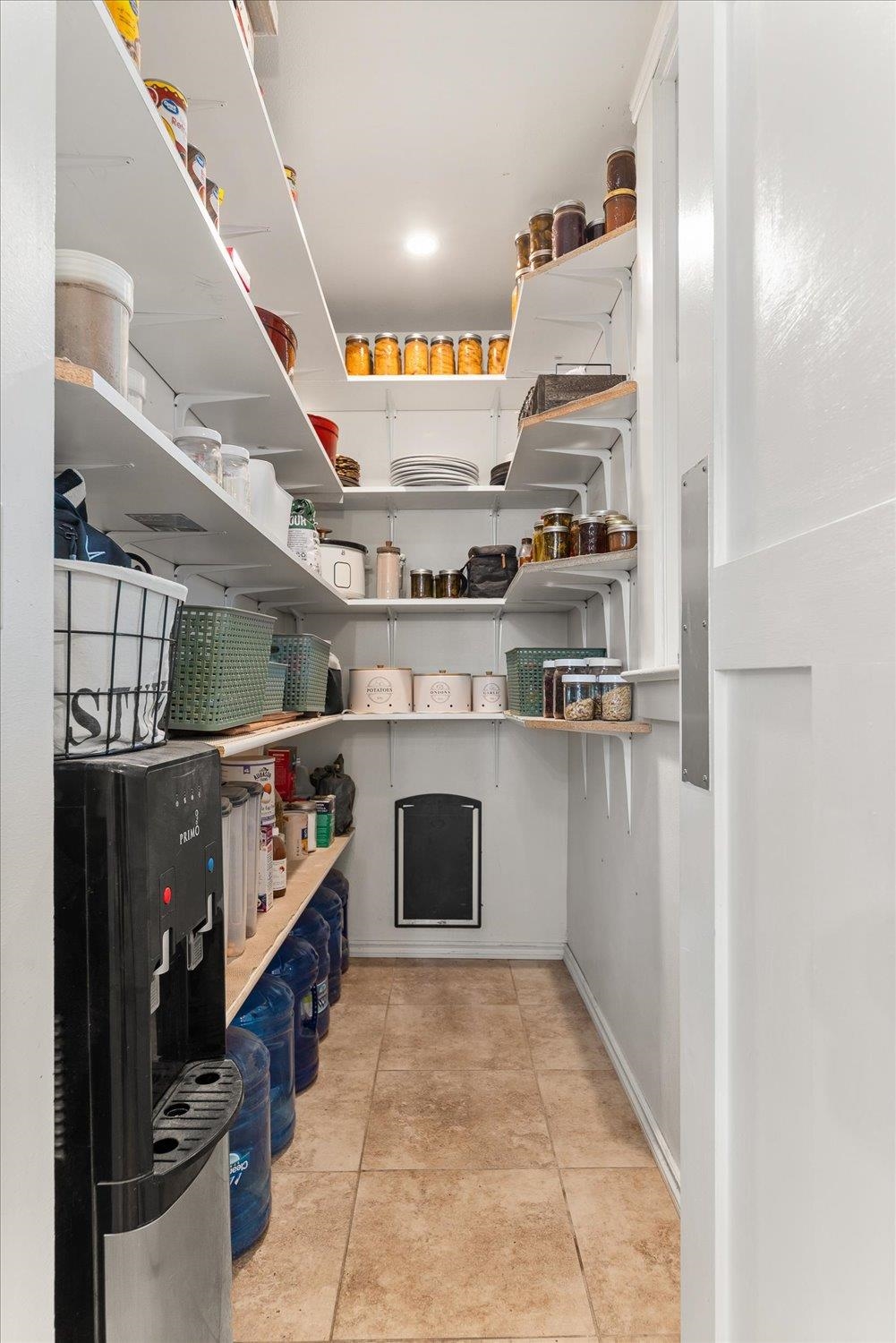 209 E 3rd Ave - Photo 12