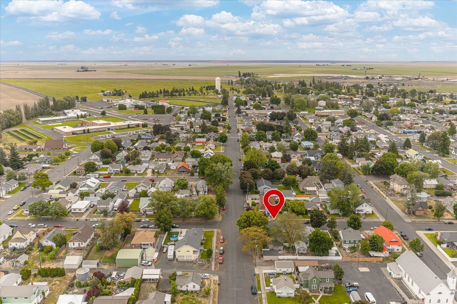 209 E 3rd Ave - Photo 30