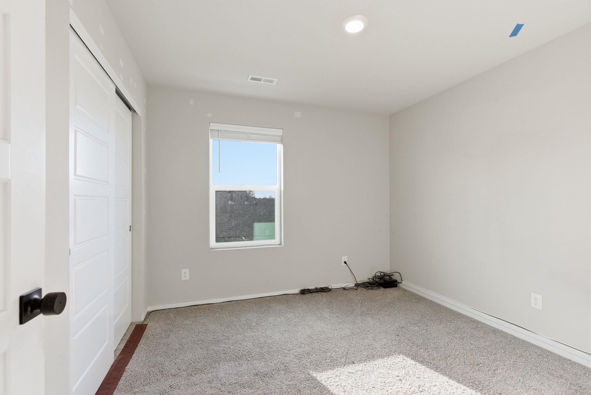 5606 W Youngstown Ln - Photo 21