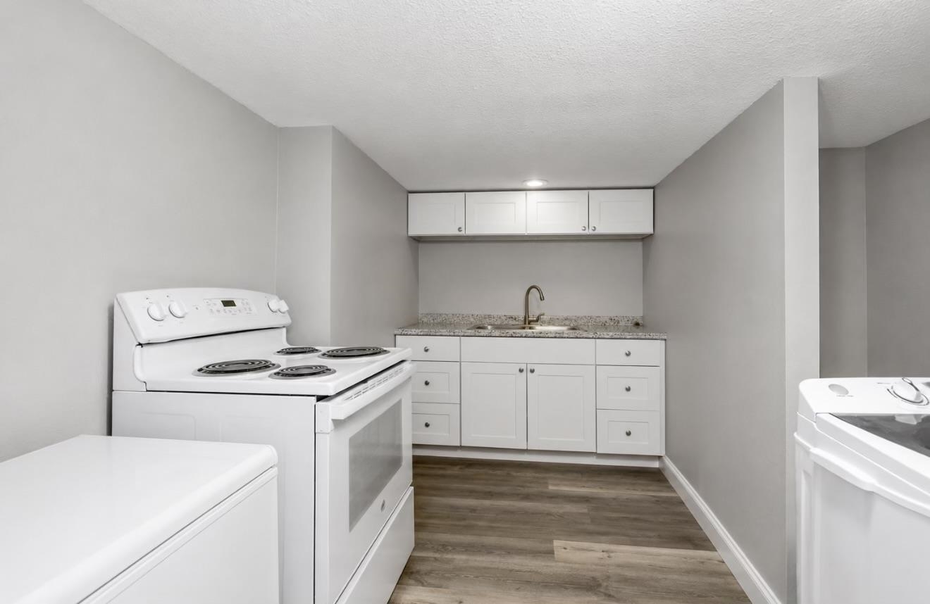 611 S Bernard St - Photo 30