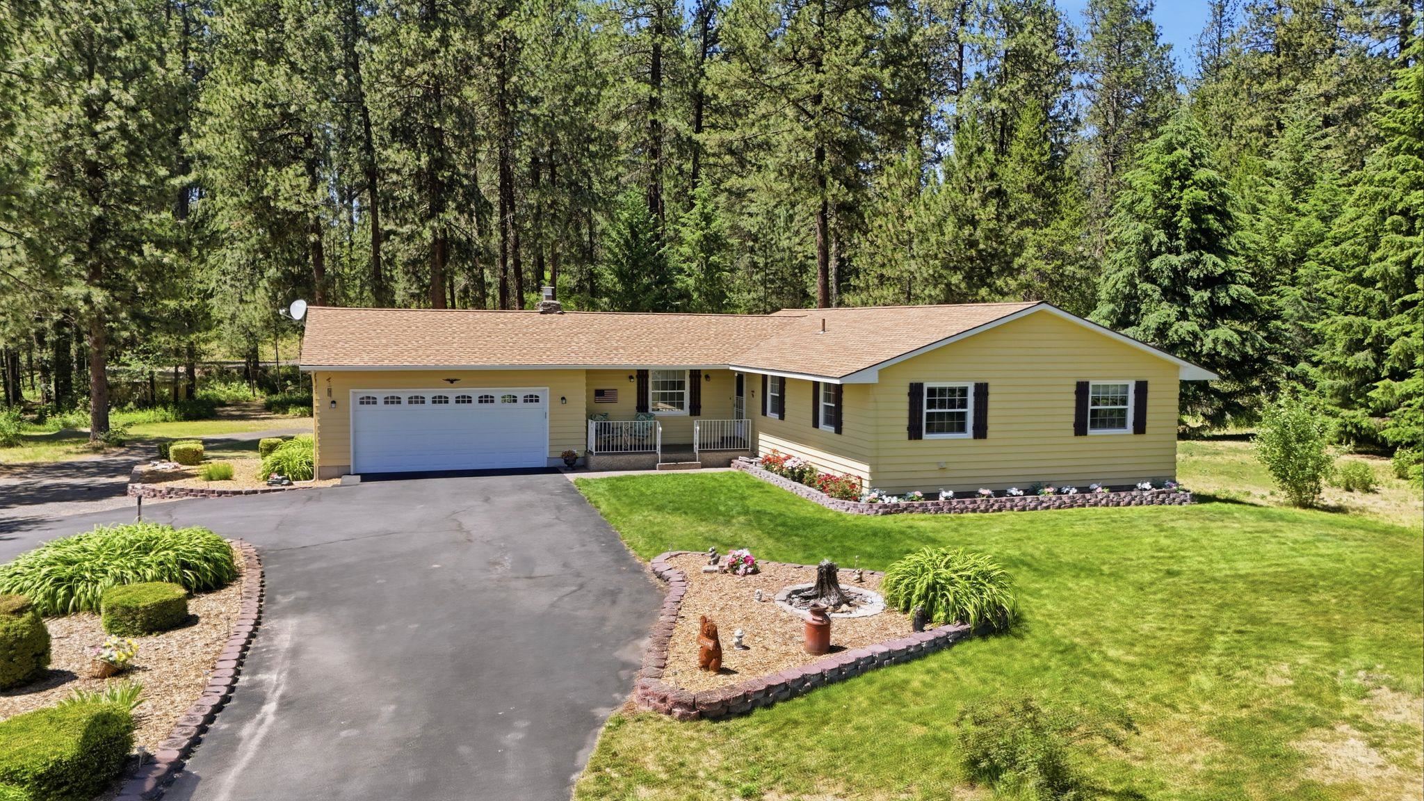 28205 BEAR LAKE Rd - Photo 1