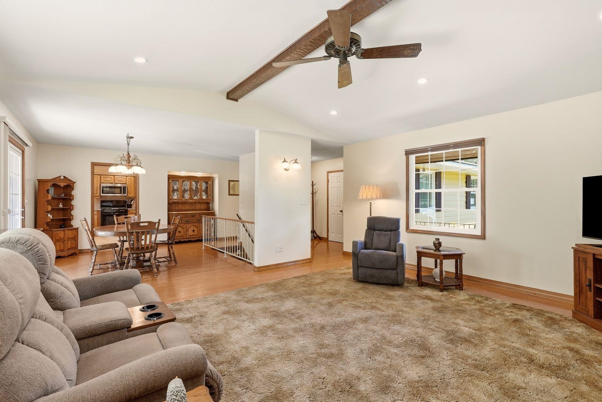 28205 BEAR LAKE Rd - Photo 4