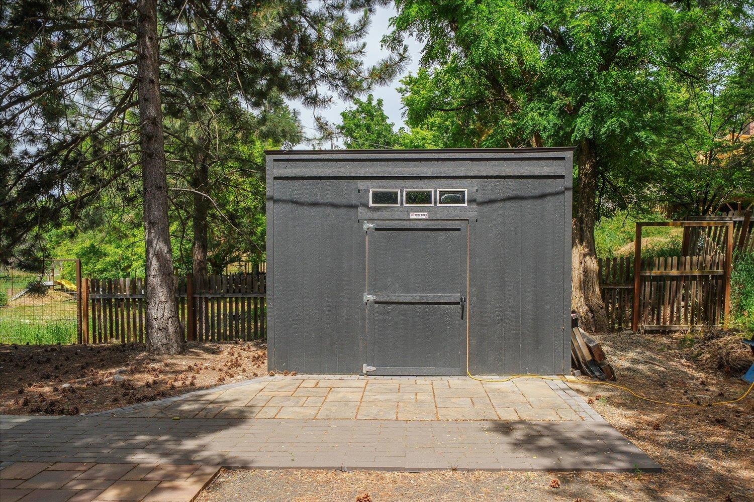 2124 W 15TH Ave - Photo 33