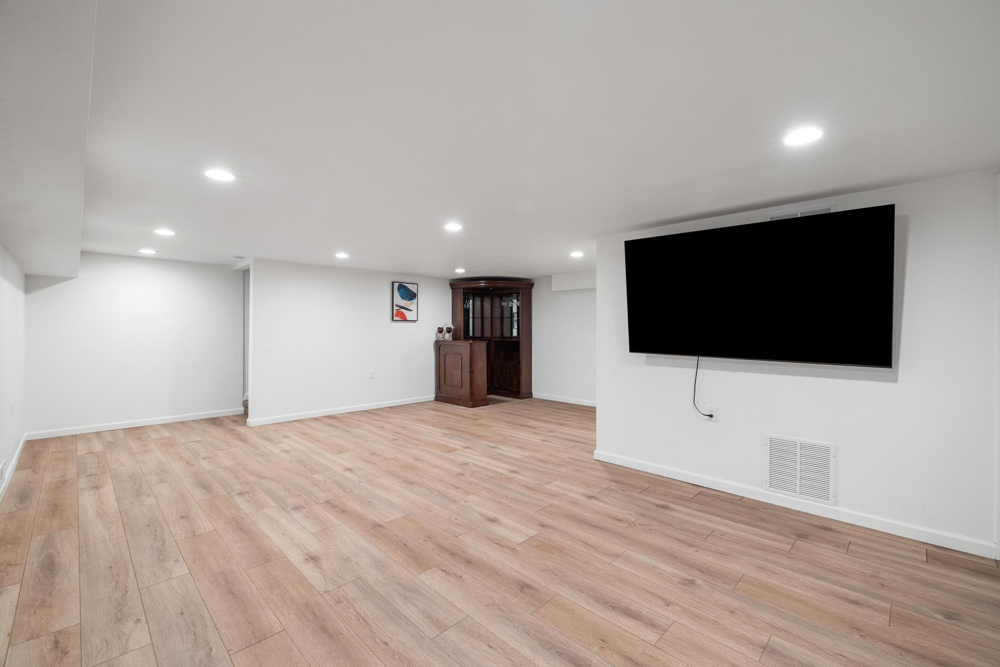 11117 E 11TH Ave - Photo 12