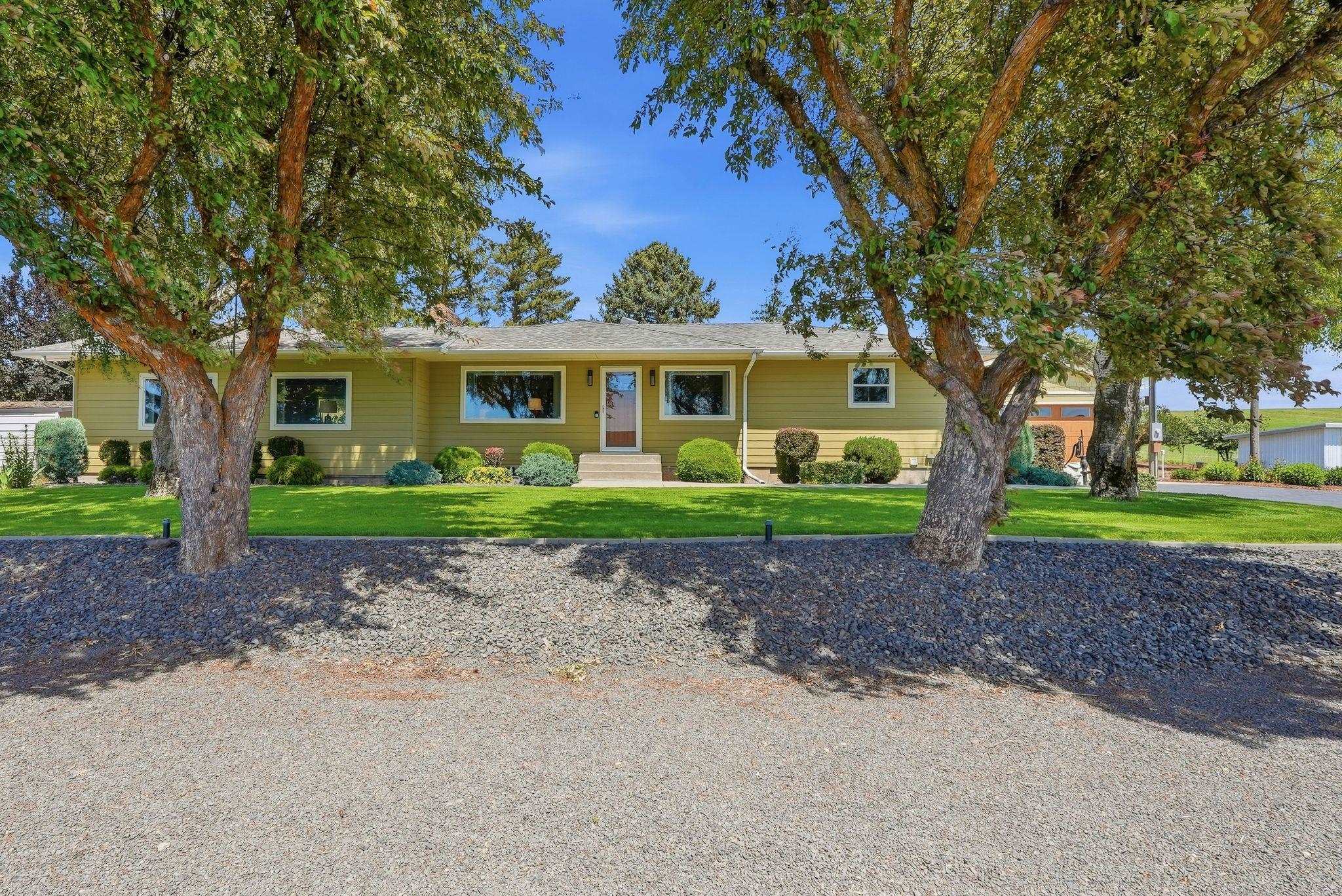 12103 E Spring Valley Rd - Photo 3
