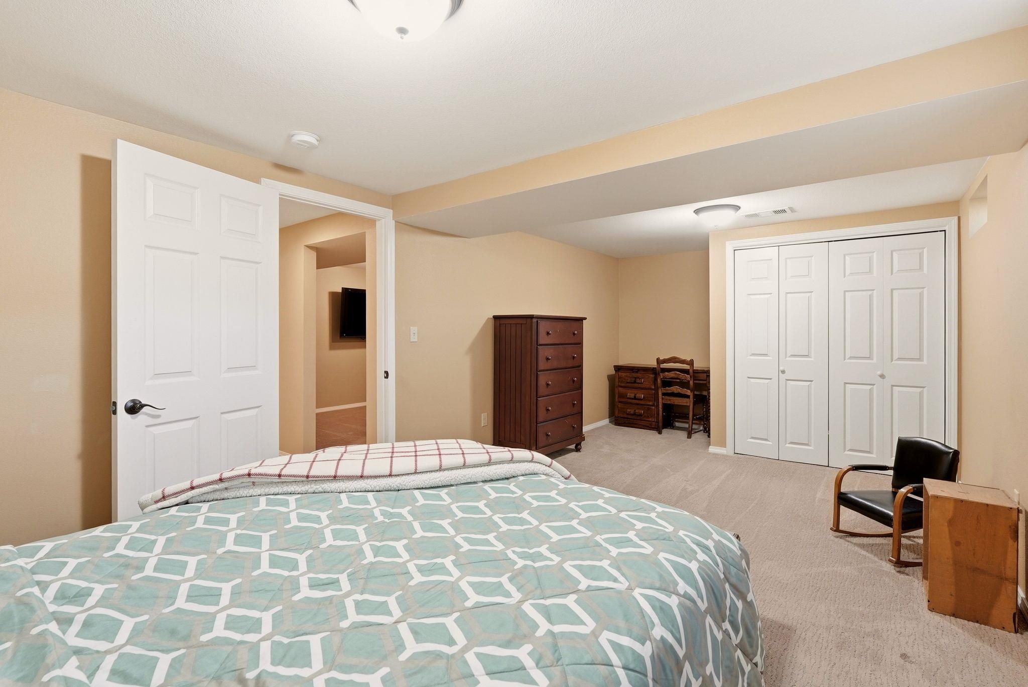 12103 E Spring Valley Rd - Photo 21