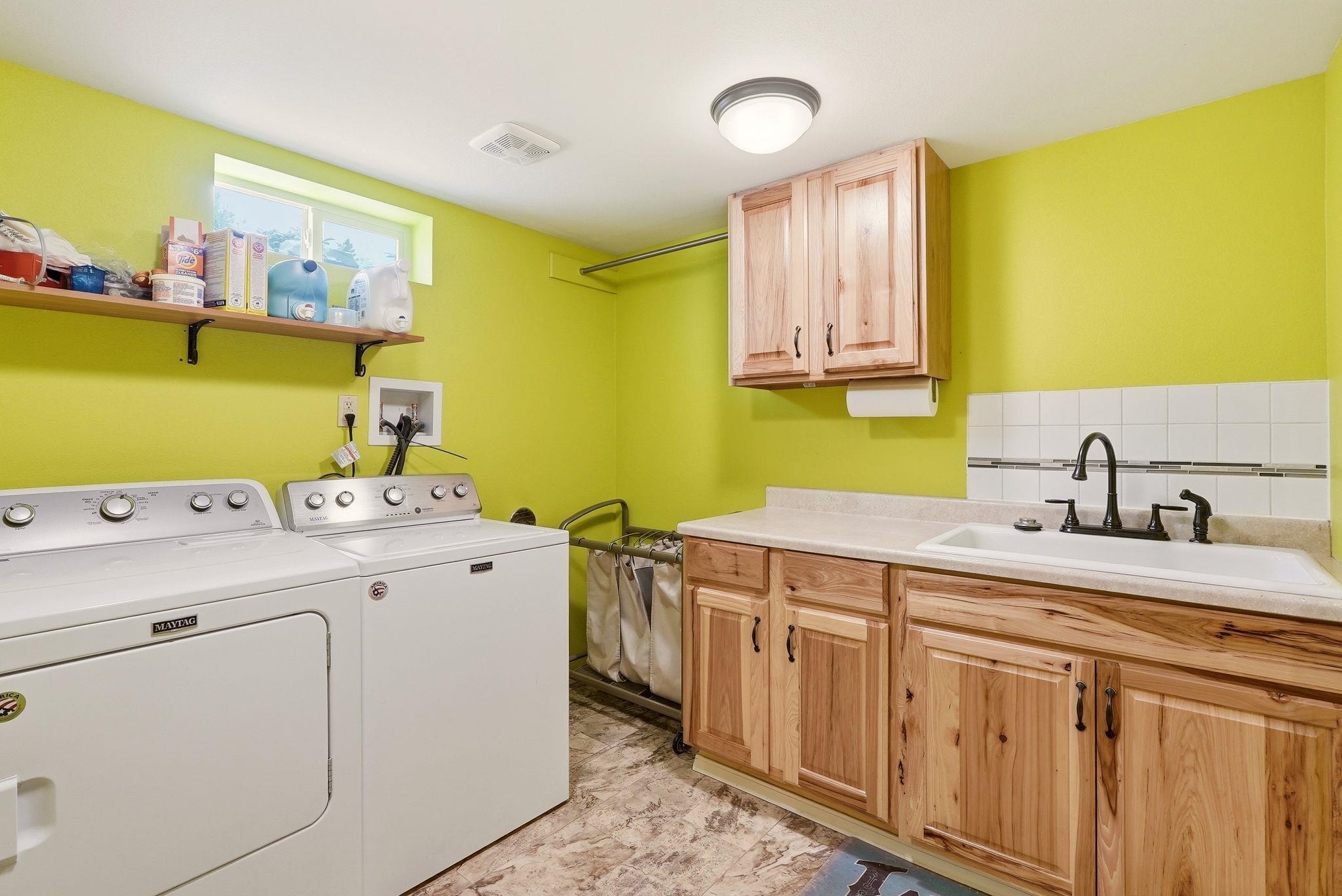 12103 E Spring Valley Rd - Photo 24