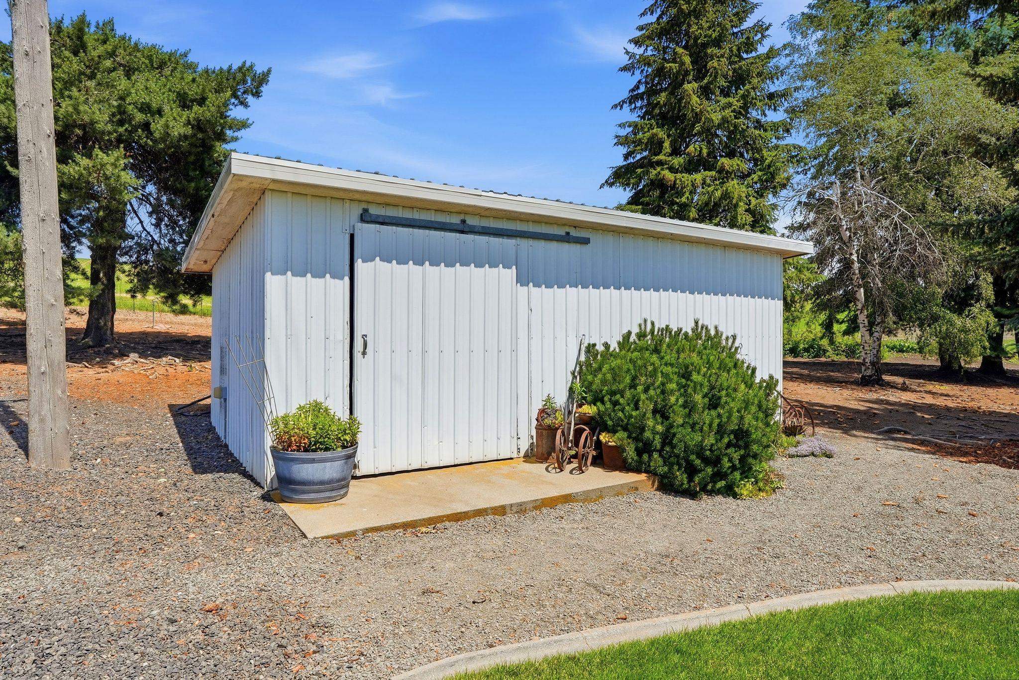 12103 E Spring Valley Rd - Photo 33