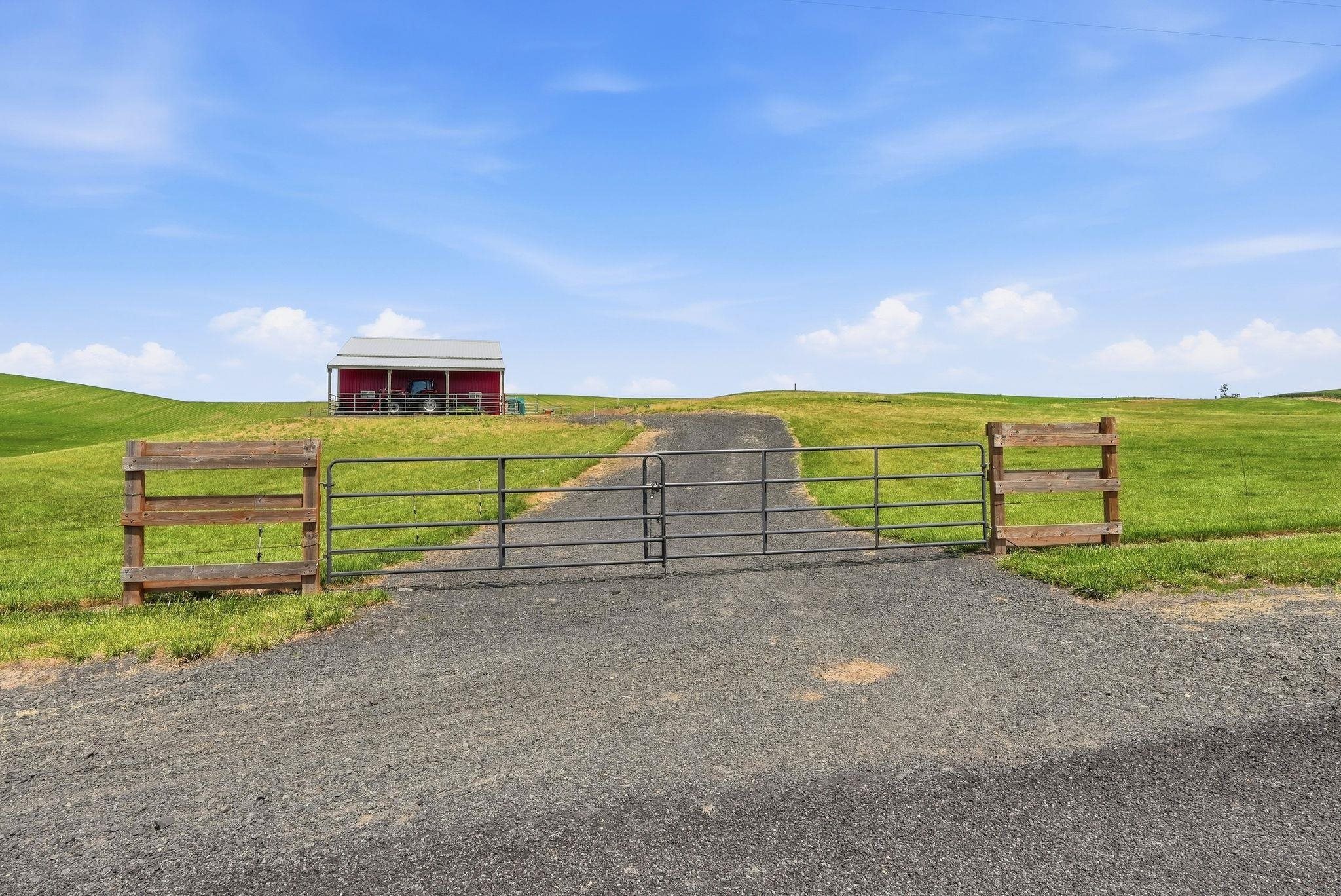 12103 E Spring Valley Rd - Photo 39