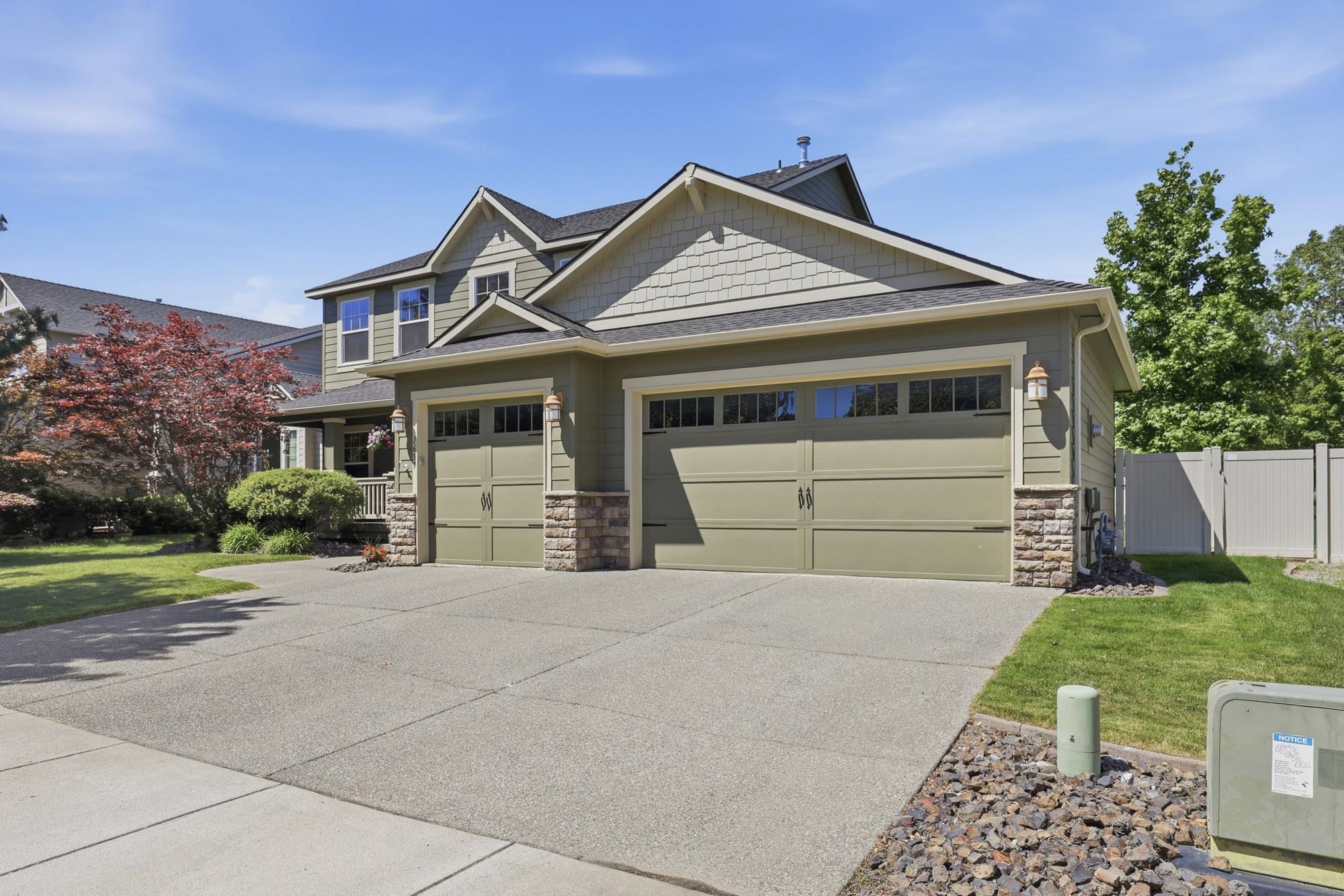 1659 N Winrock St - Photo 2