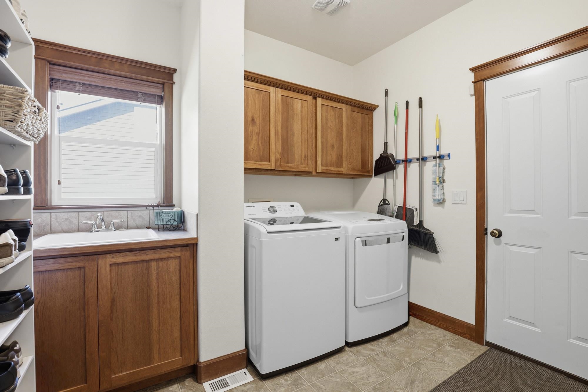 1659 N Winrock St - Photo 17