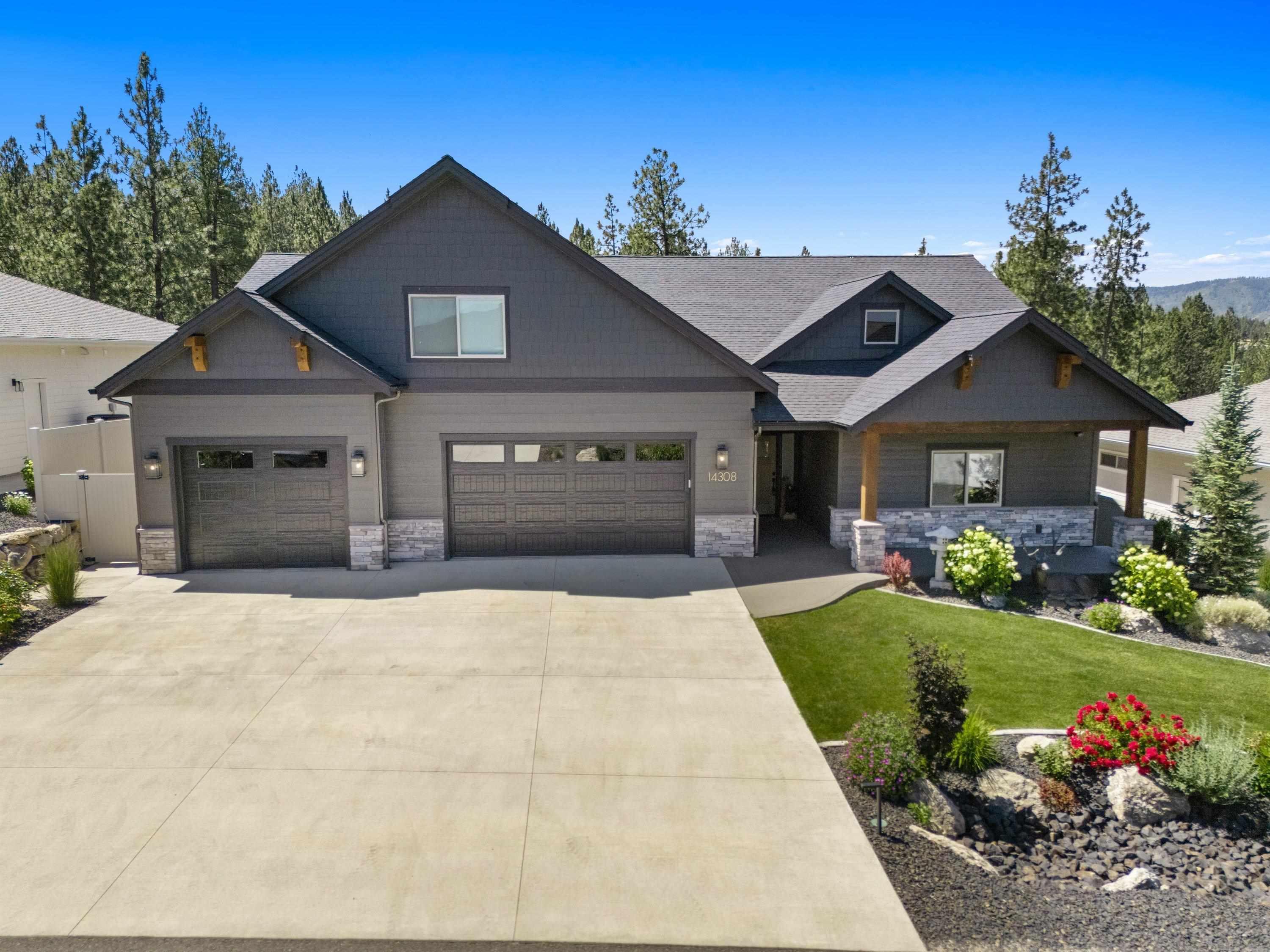 14308 E 39th Ln - Photo 1