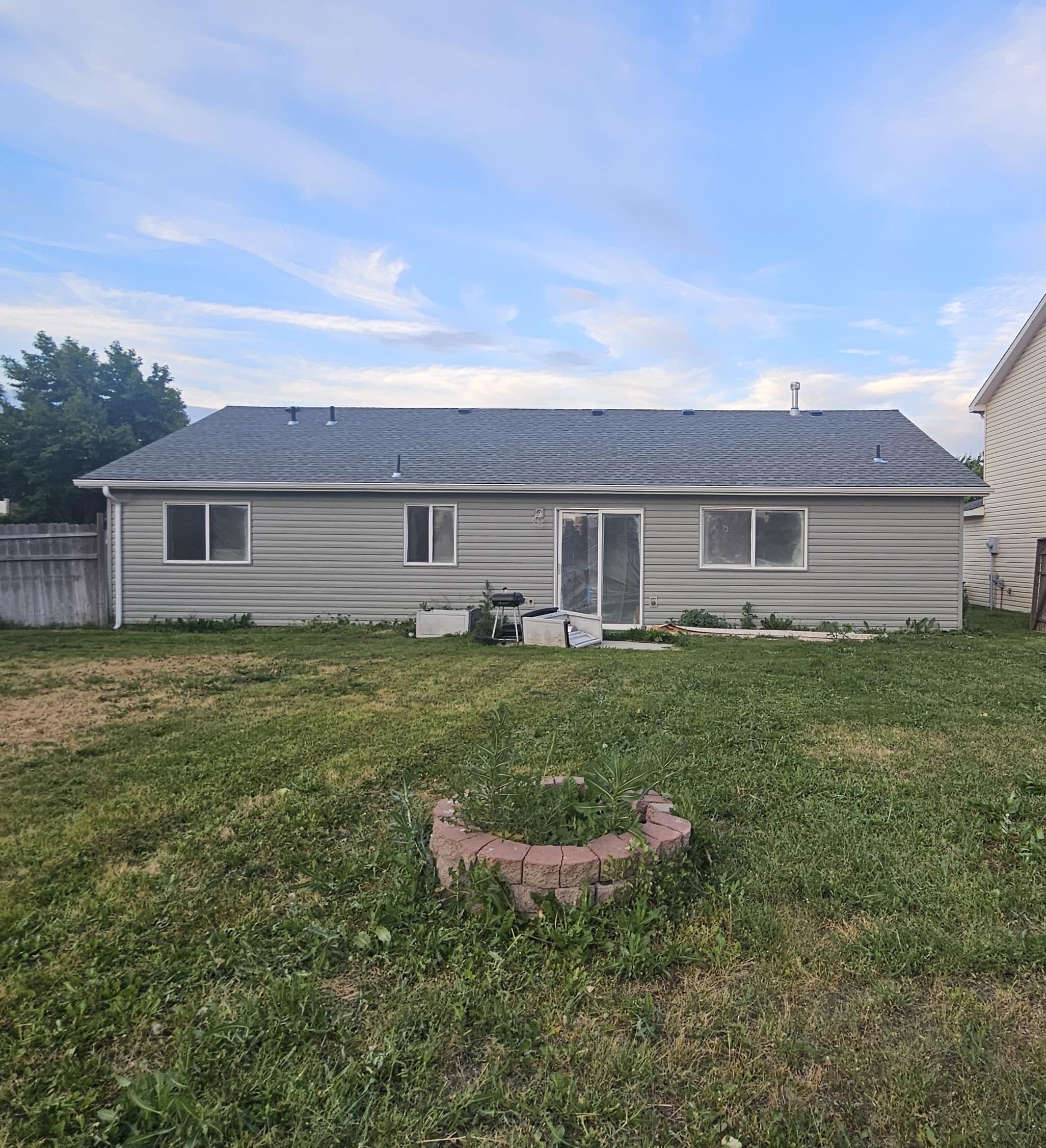 1025 N Jessie St - Photo 9