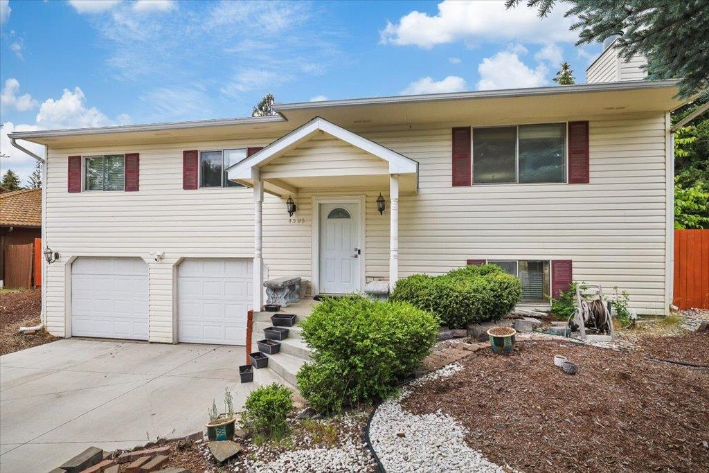 4508 S Sumac Dr - Photo 1