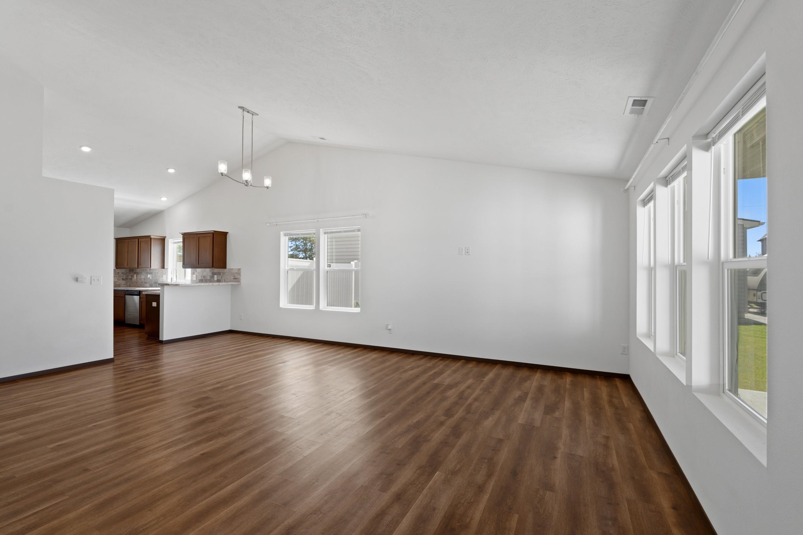 10326 W Salmonberry Rd - Photo 2
