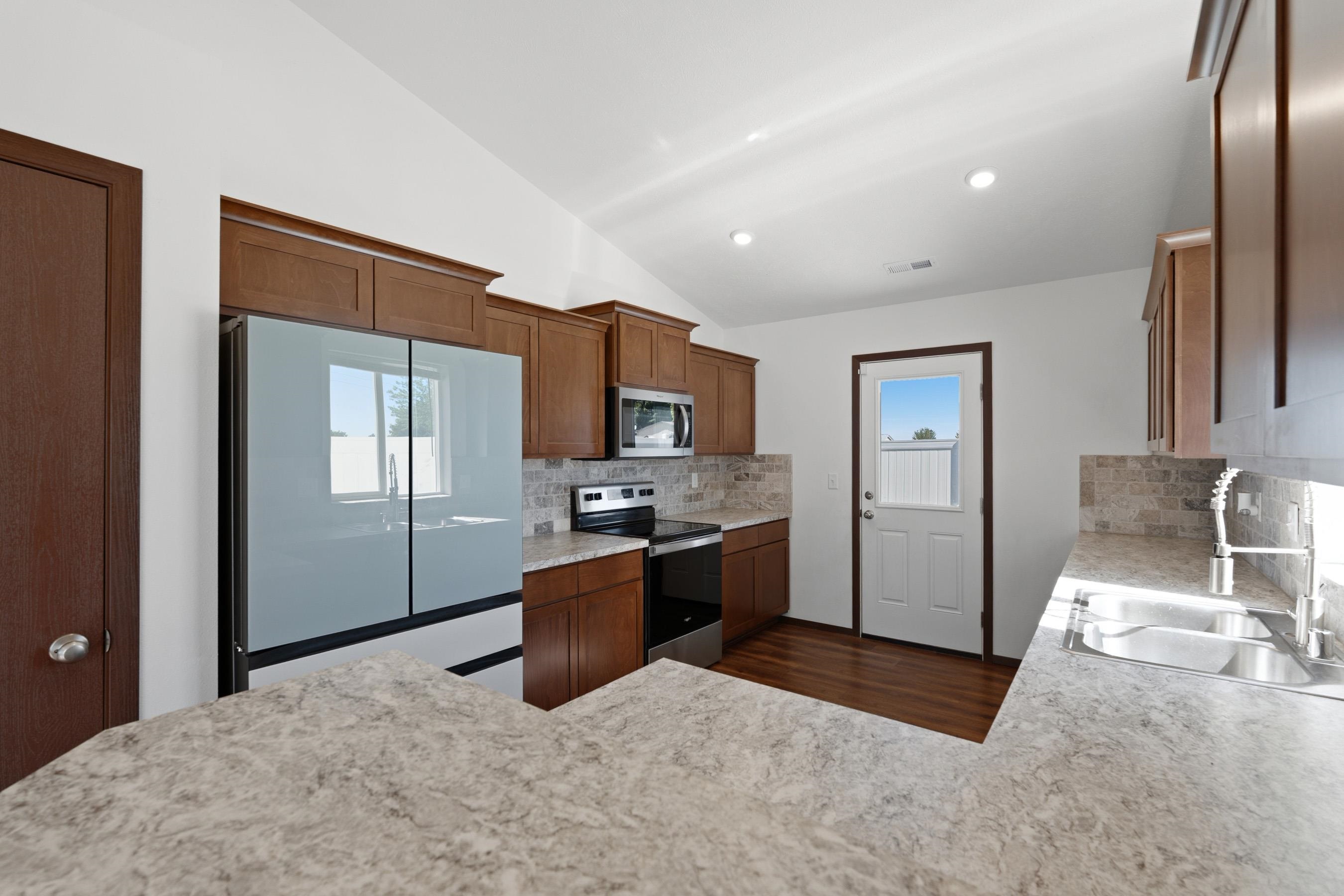 10326 W Salmonberry Rd - Photo 3