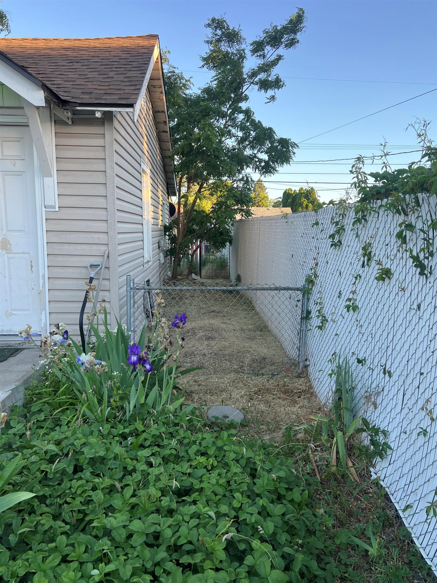 628 E Sanson Ave - Photo 15