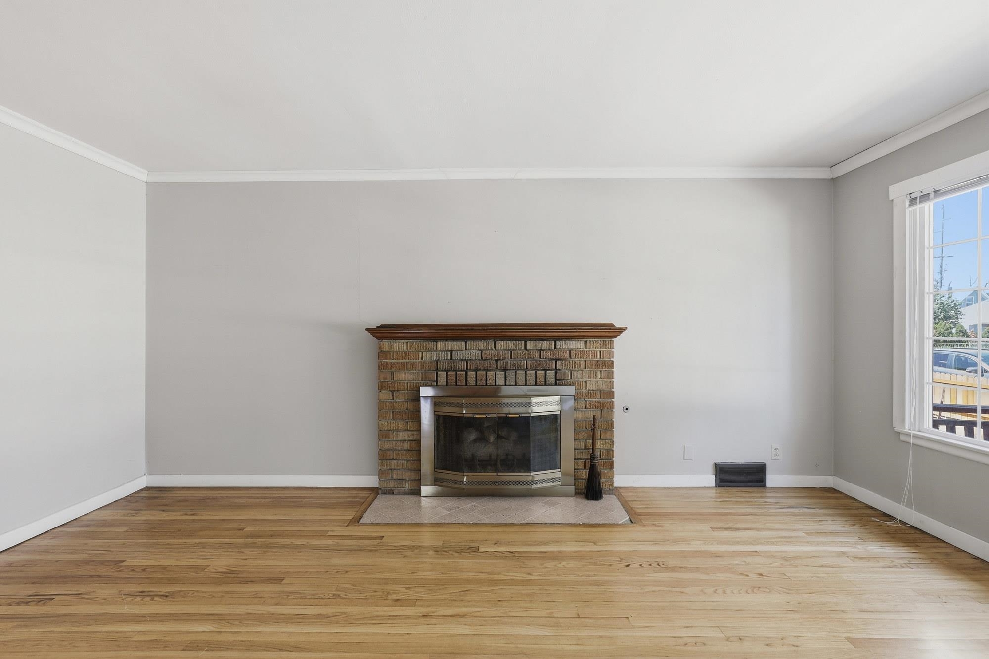 1424 E EMPIRE Ave - Photo 5