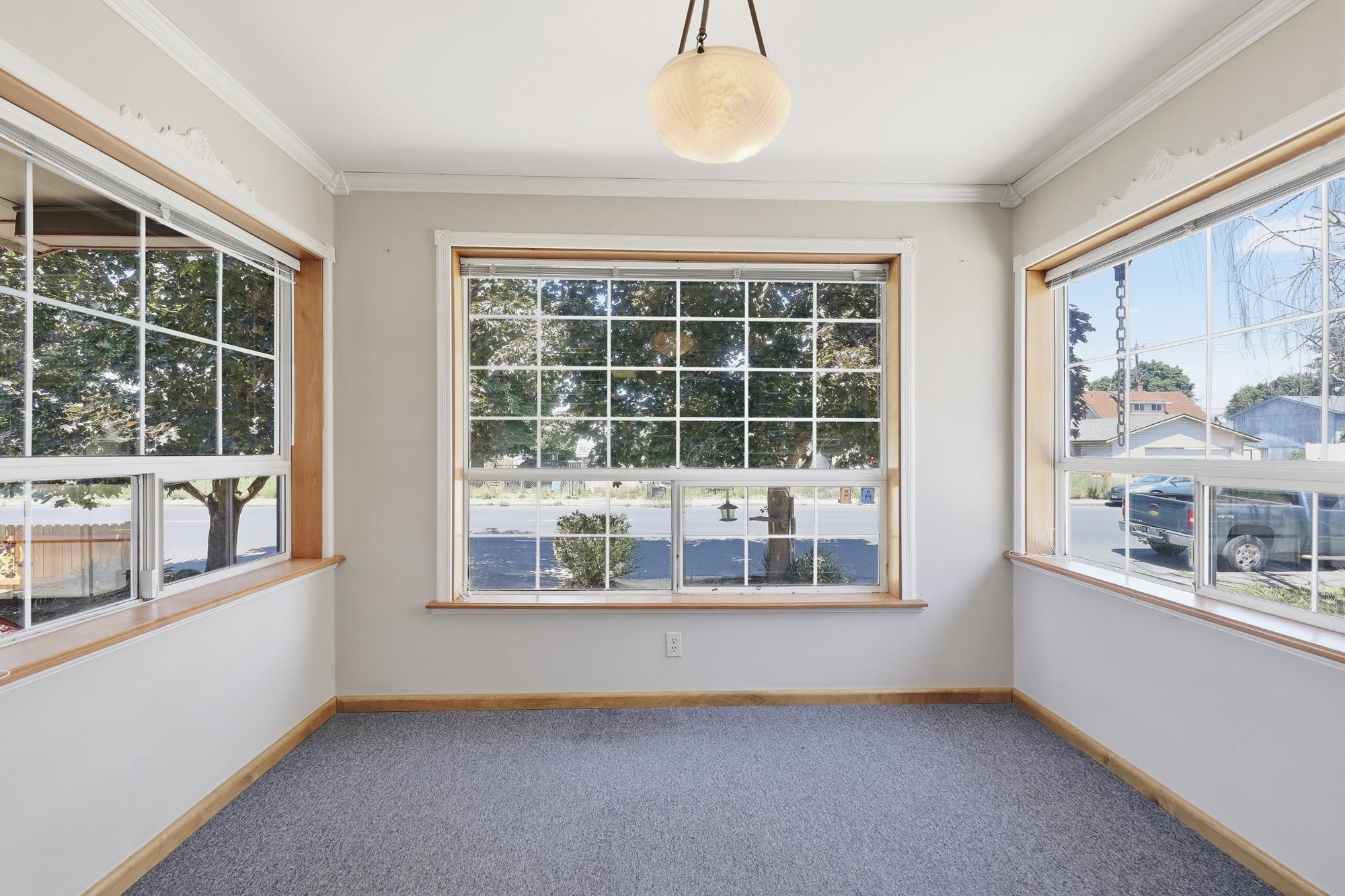 1424 E EMPIRE Ave - Photo 12