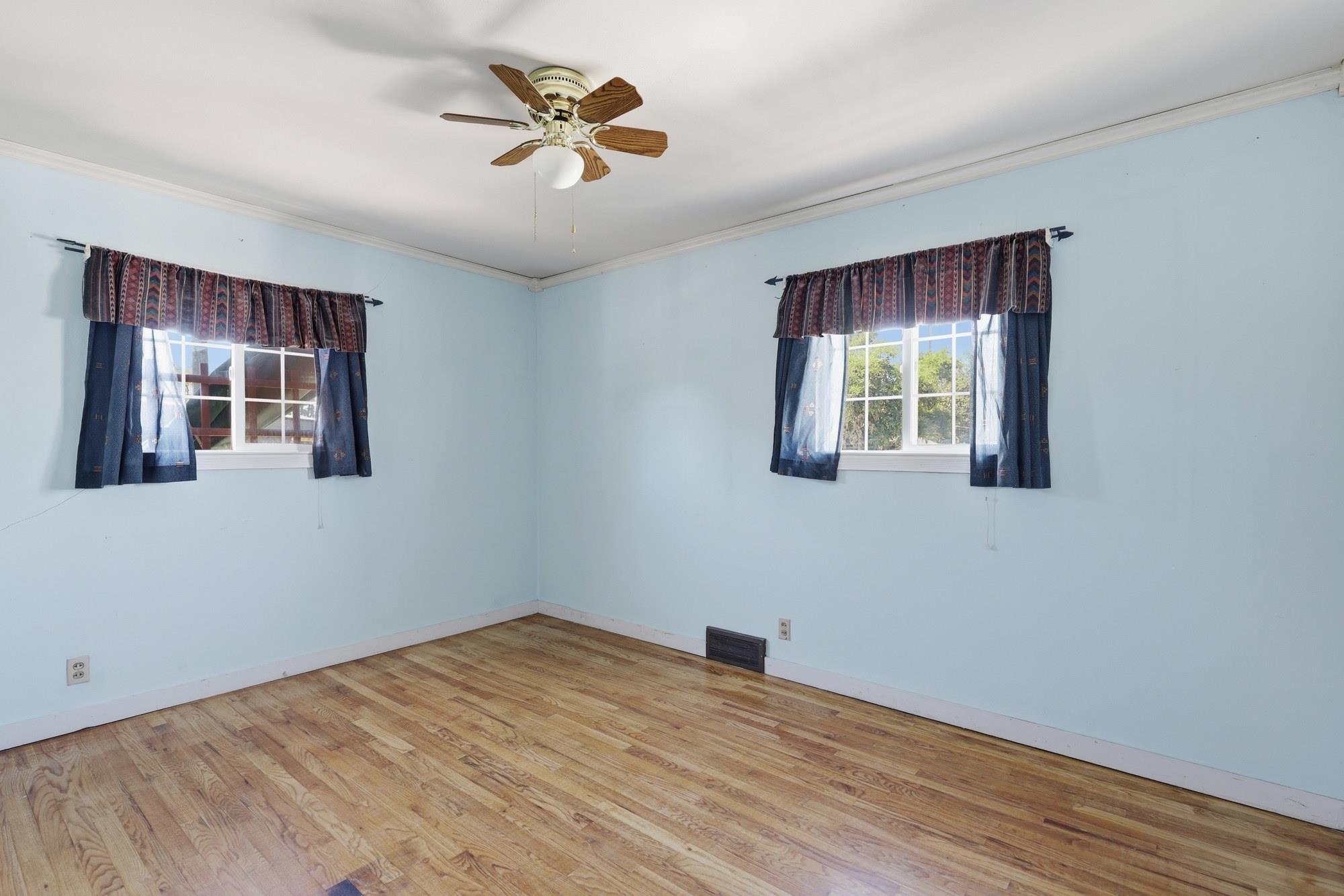 1424 E EMPIRE Ave - Photo 16