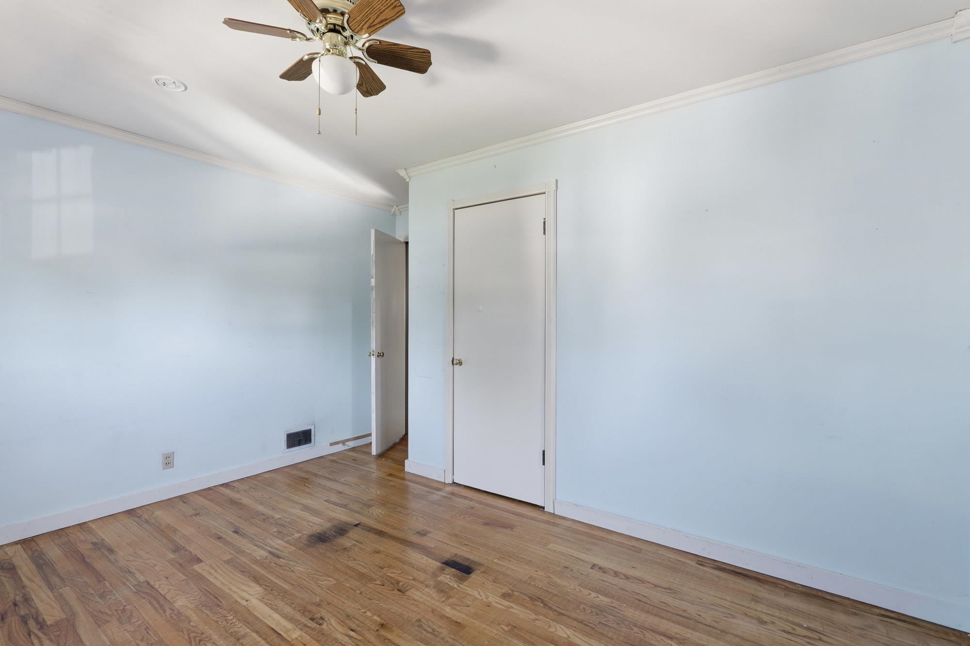 1424 E EMPIRE Ave - Photo 17