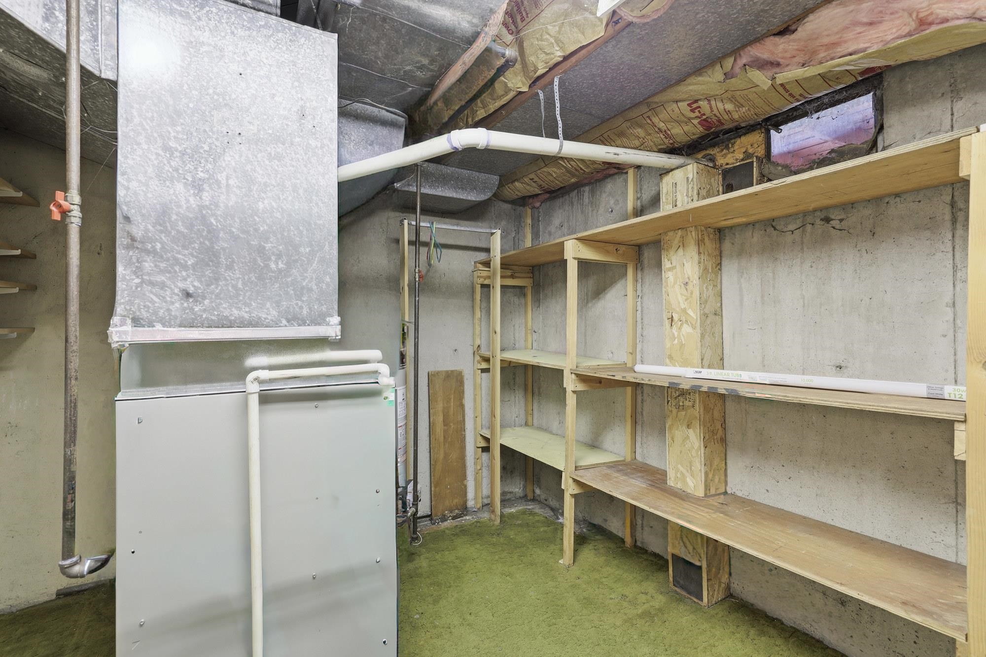 1424 E EMPIRE Ave - Photo 32