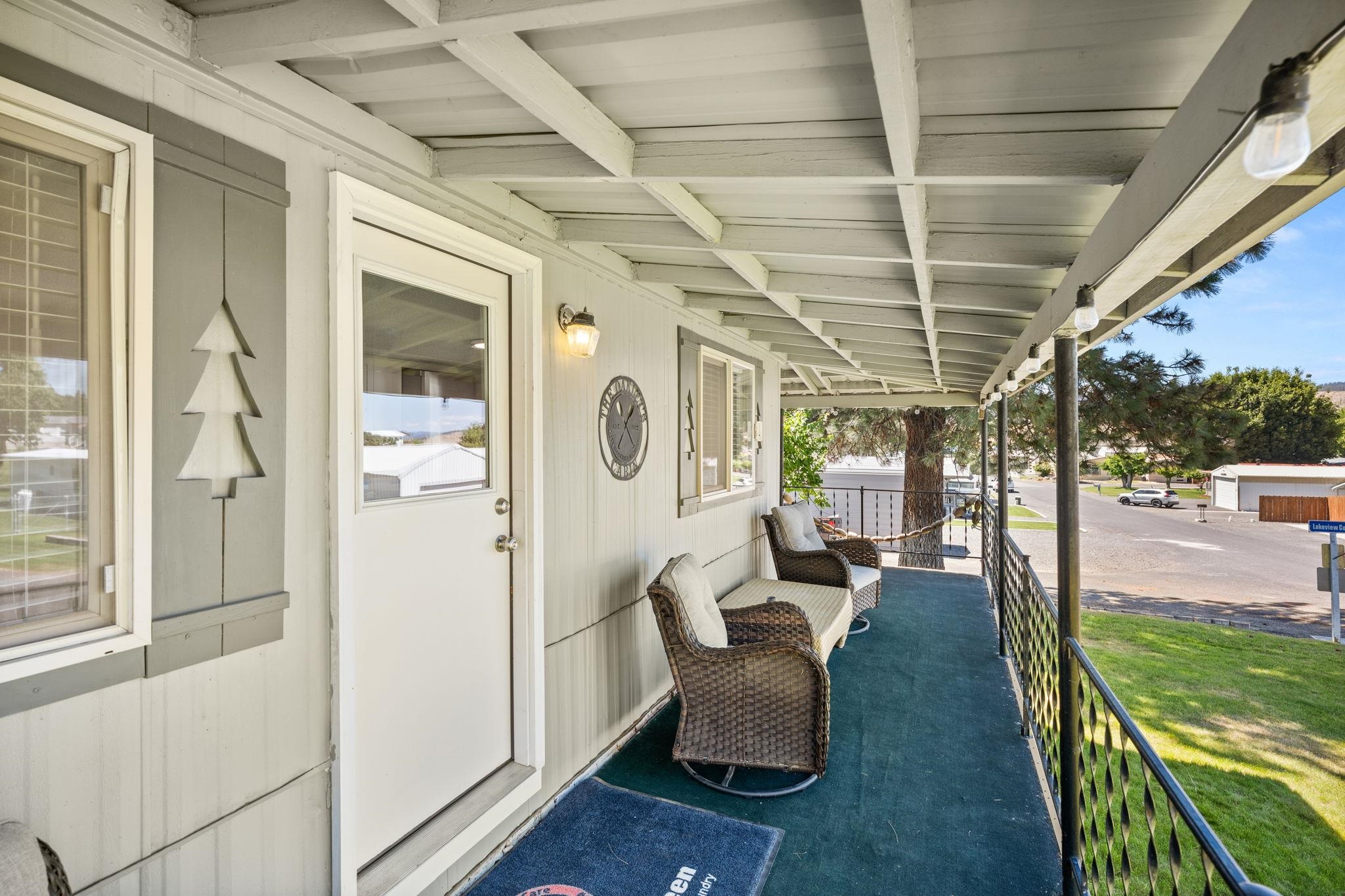 1208 Ponderosa Ave - Photo 4