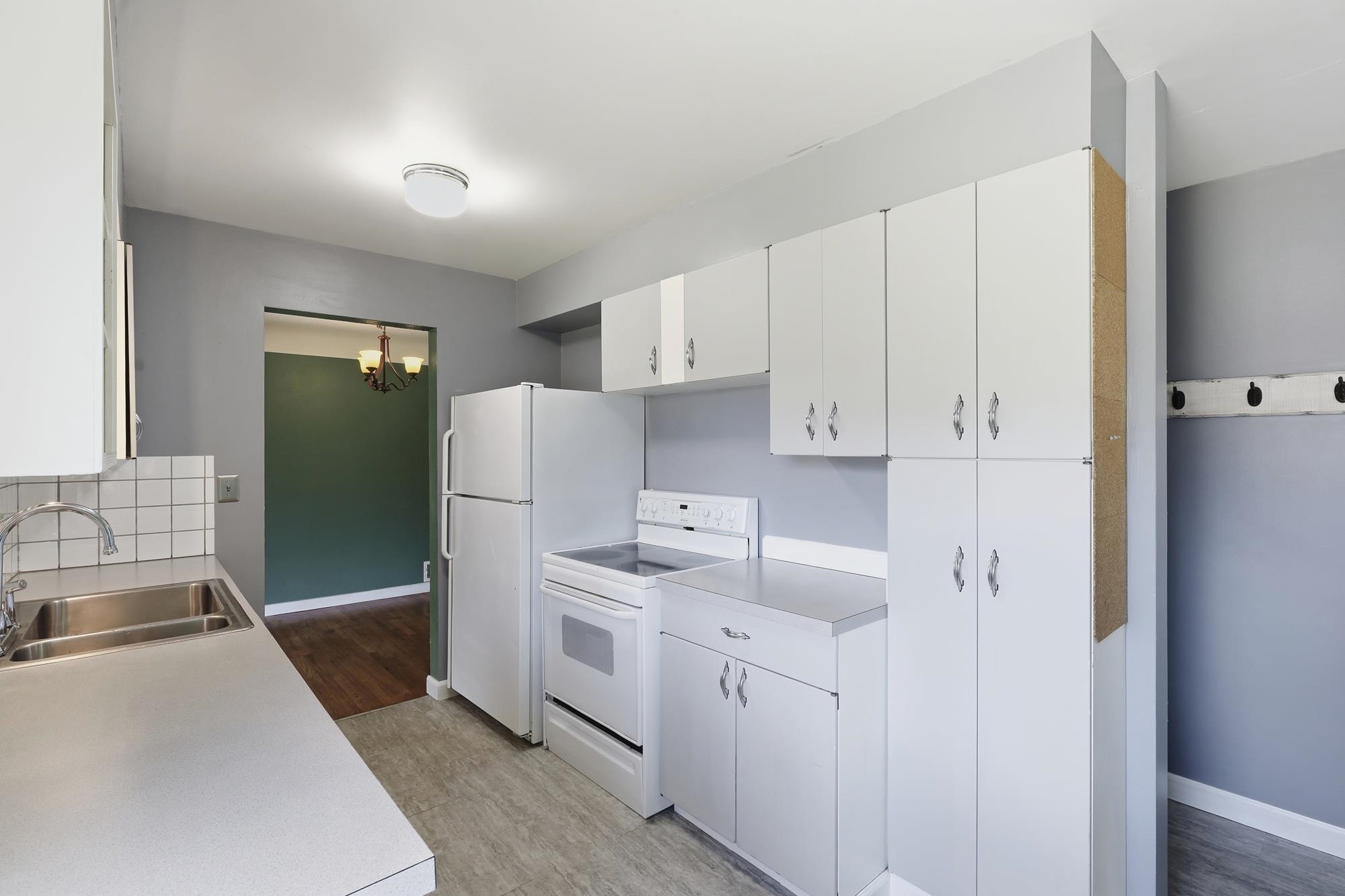 511 W Columbia Ave - Photo 10