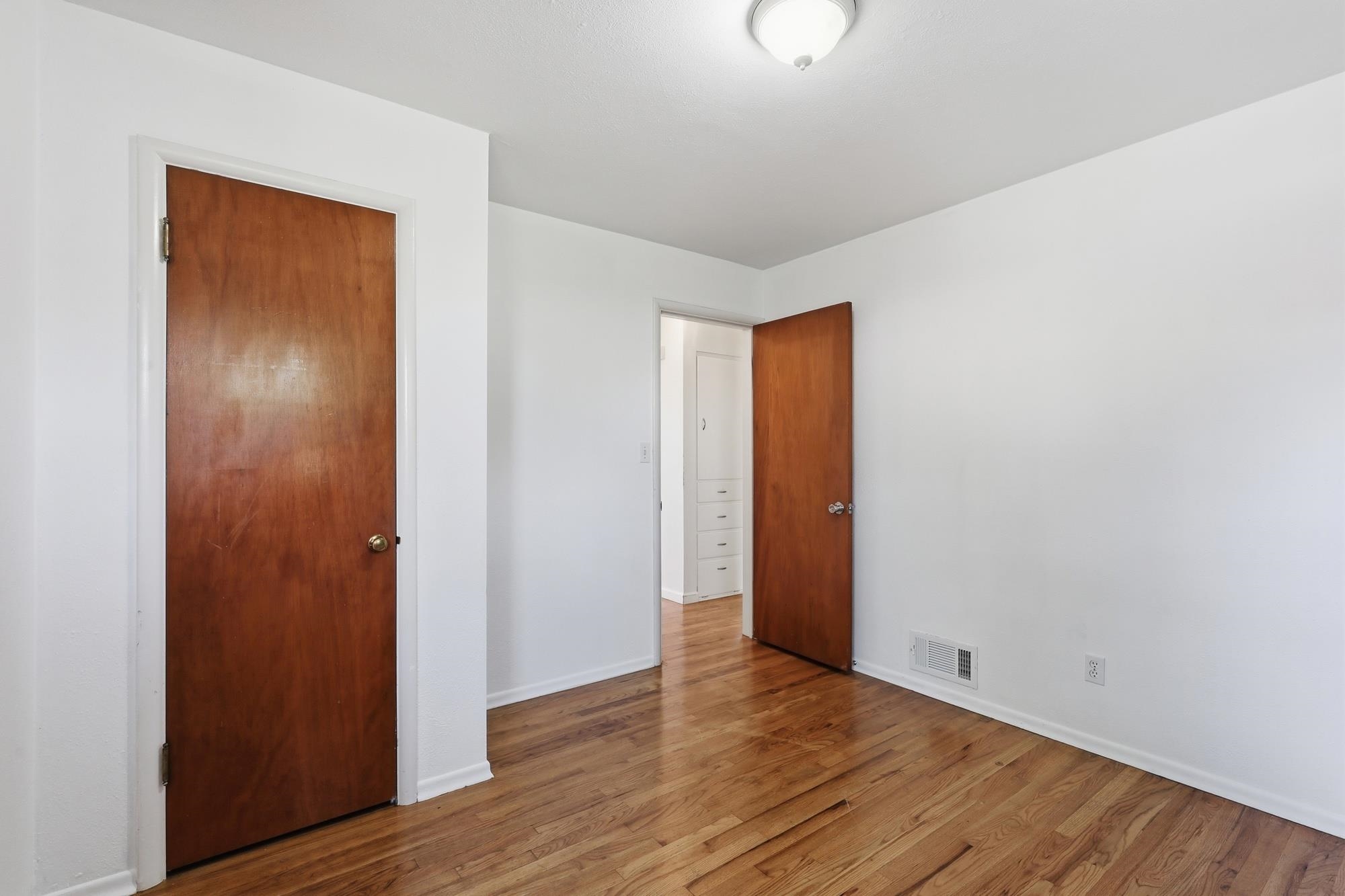 511 W Columbia Ave - Photo 13