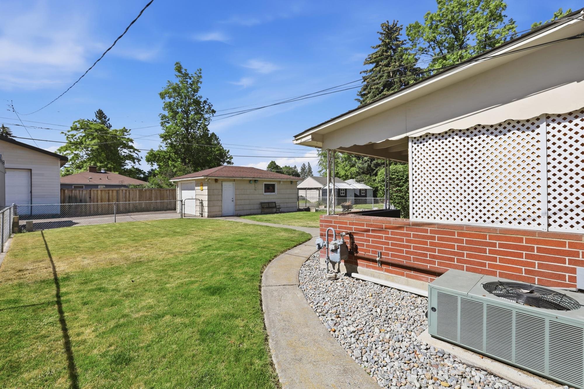 511 W Columbia Ave - Photo 30