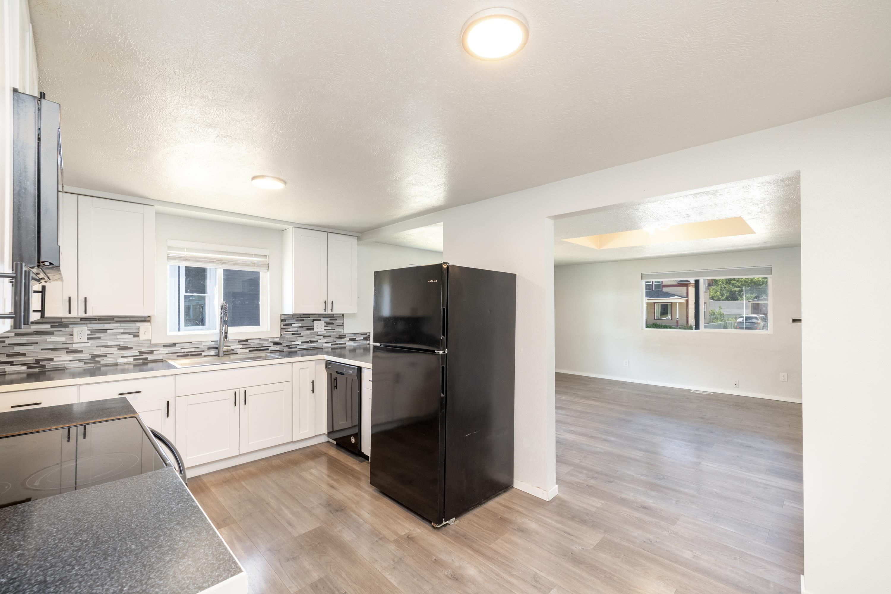 1818 W Nora Ave - Photo 11