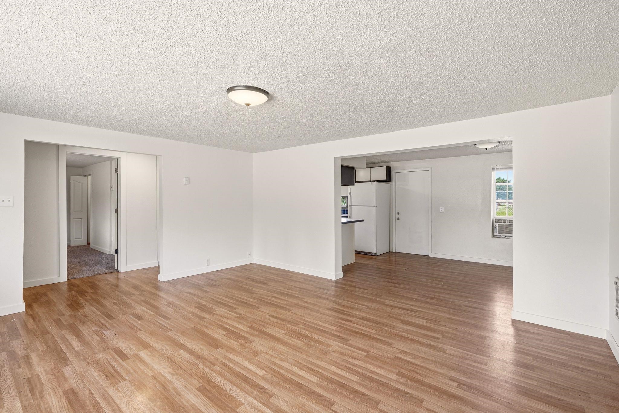 625 Clay St - Photo 4