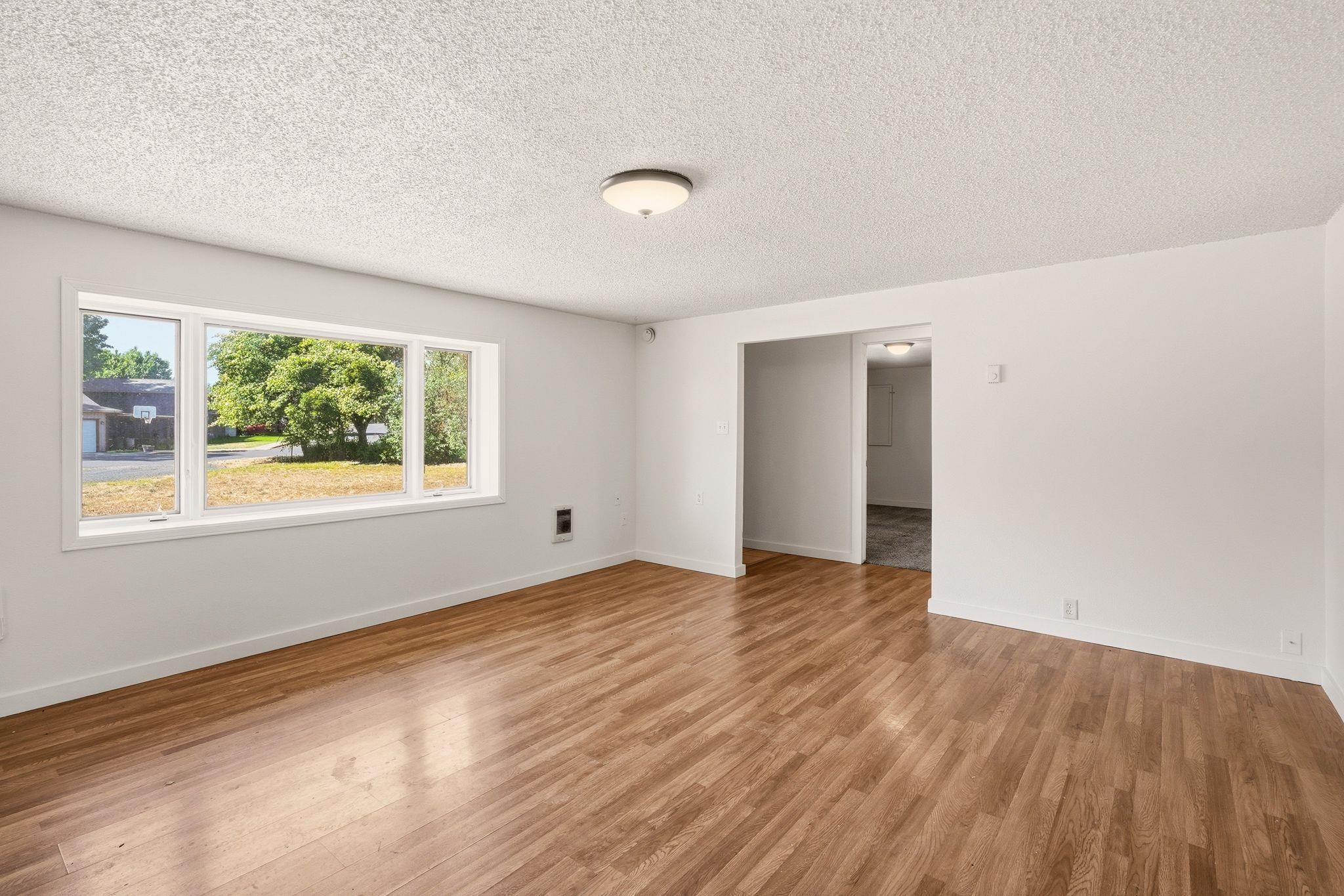 625 Clay St - Photo 5