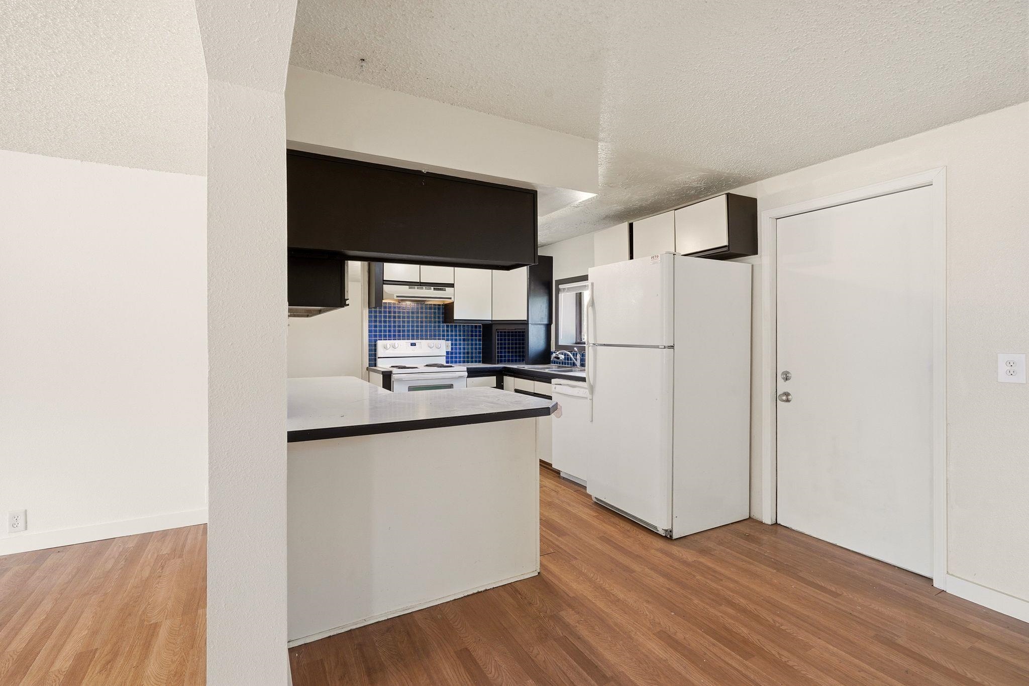 625 Clay St - Photo 10