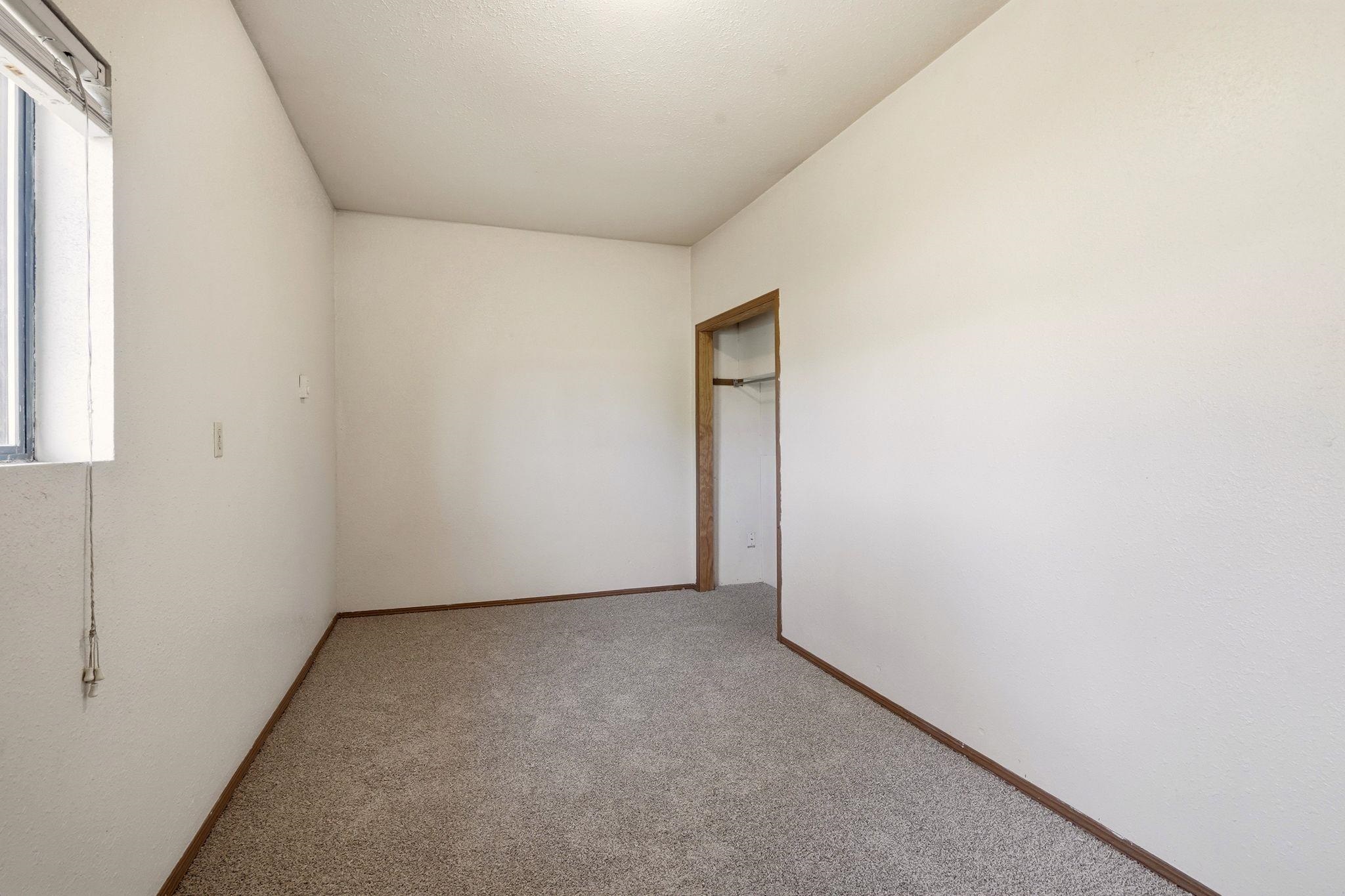 625 Clay St - Photo 16