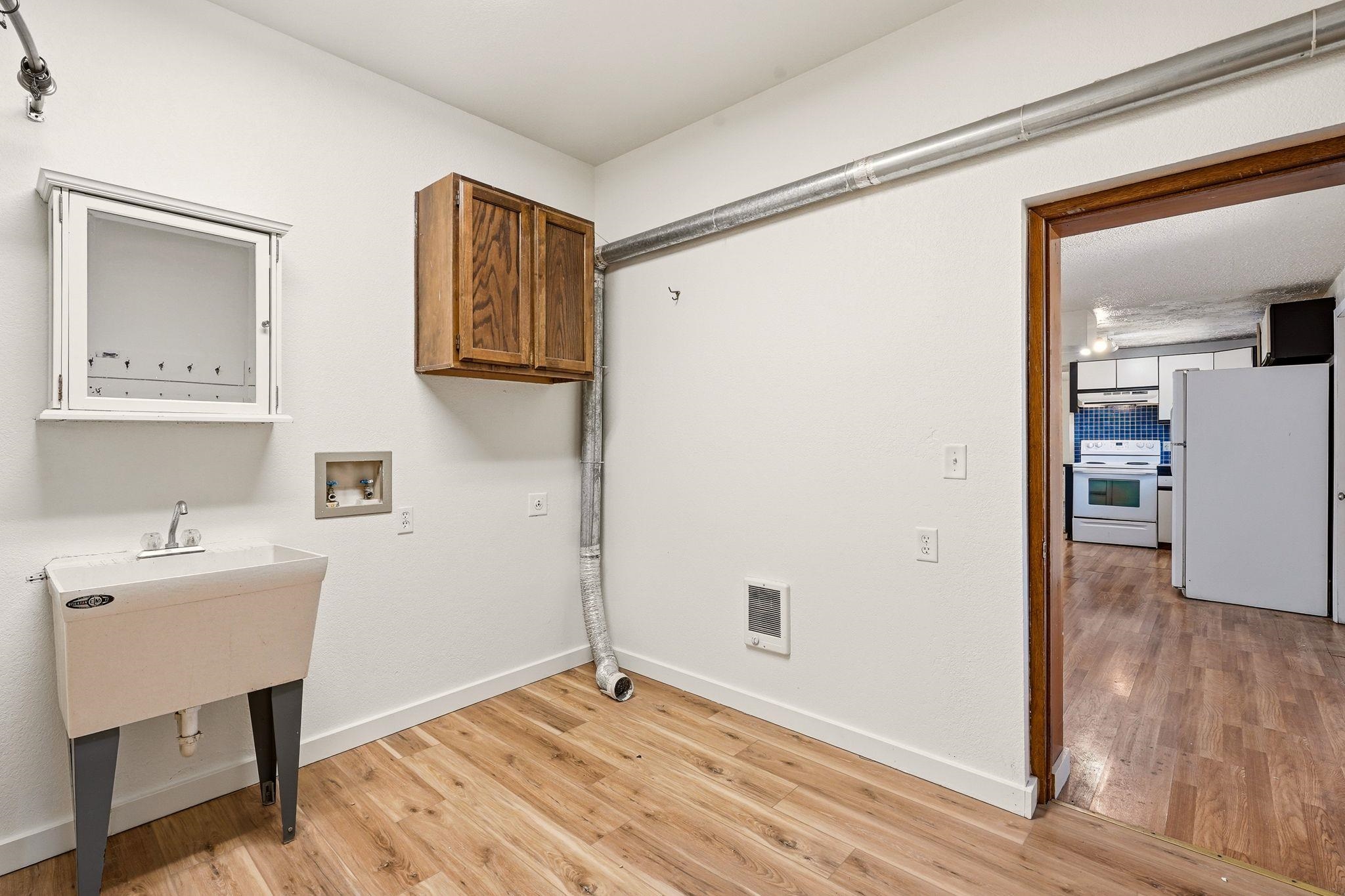 625 Clay St - Photo 19